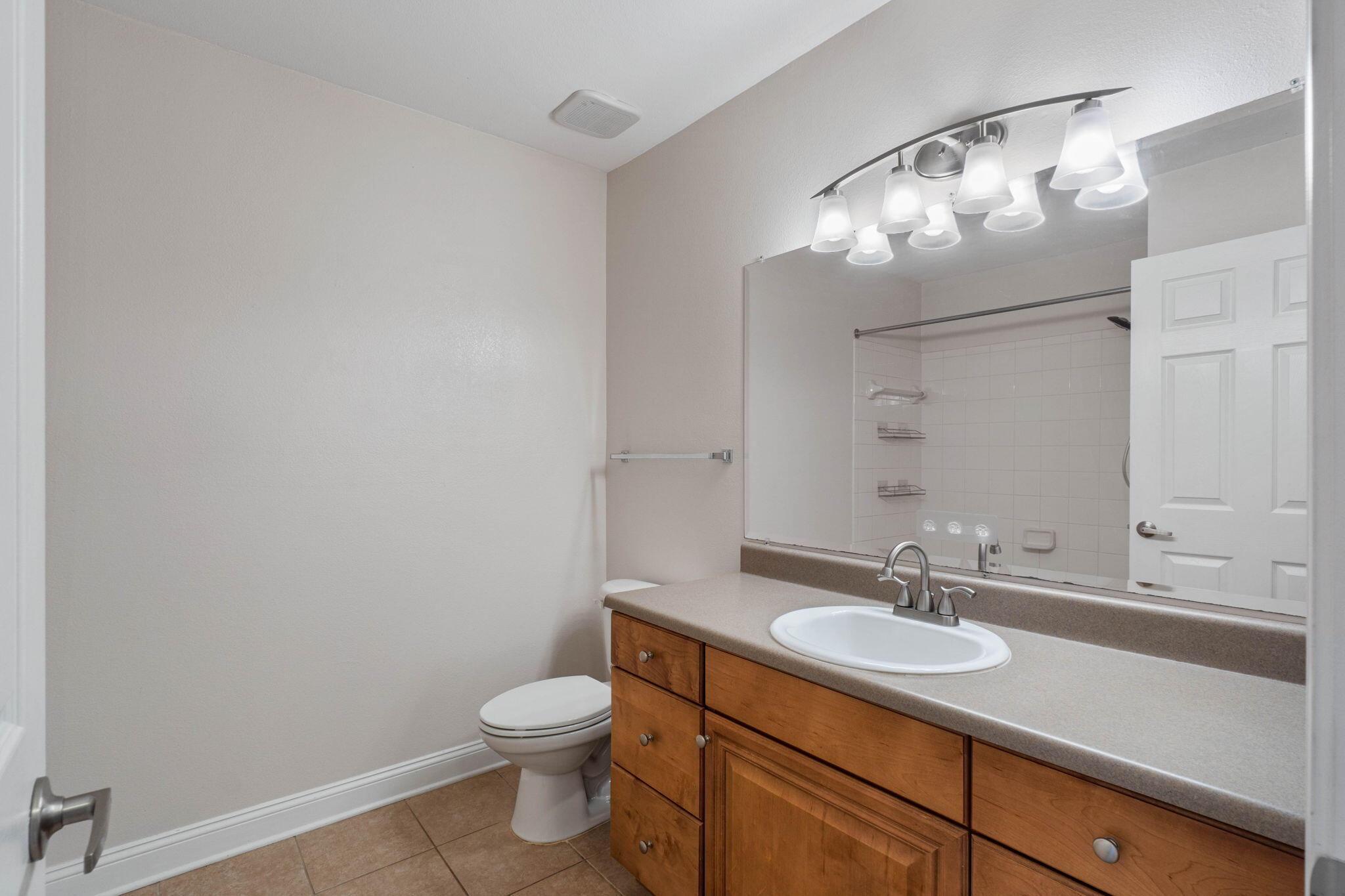 EAGLES LANDING - Residential Lease