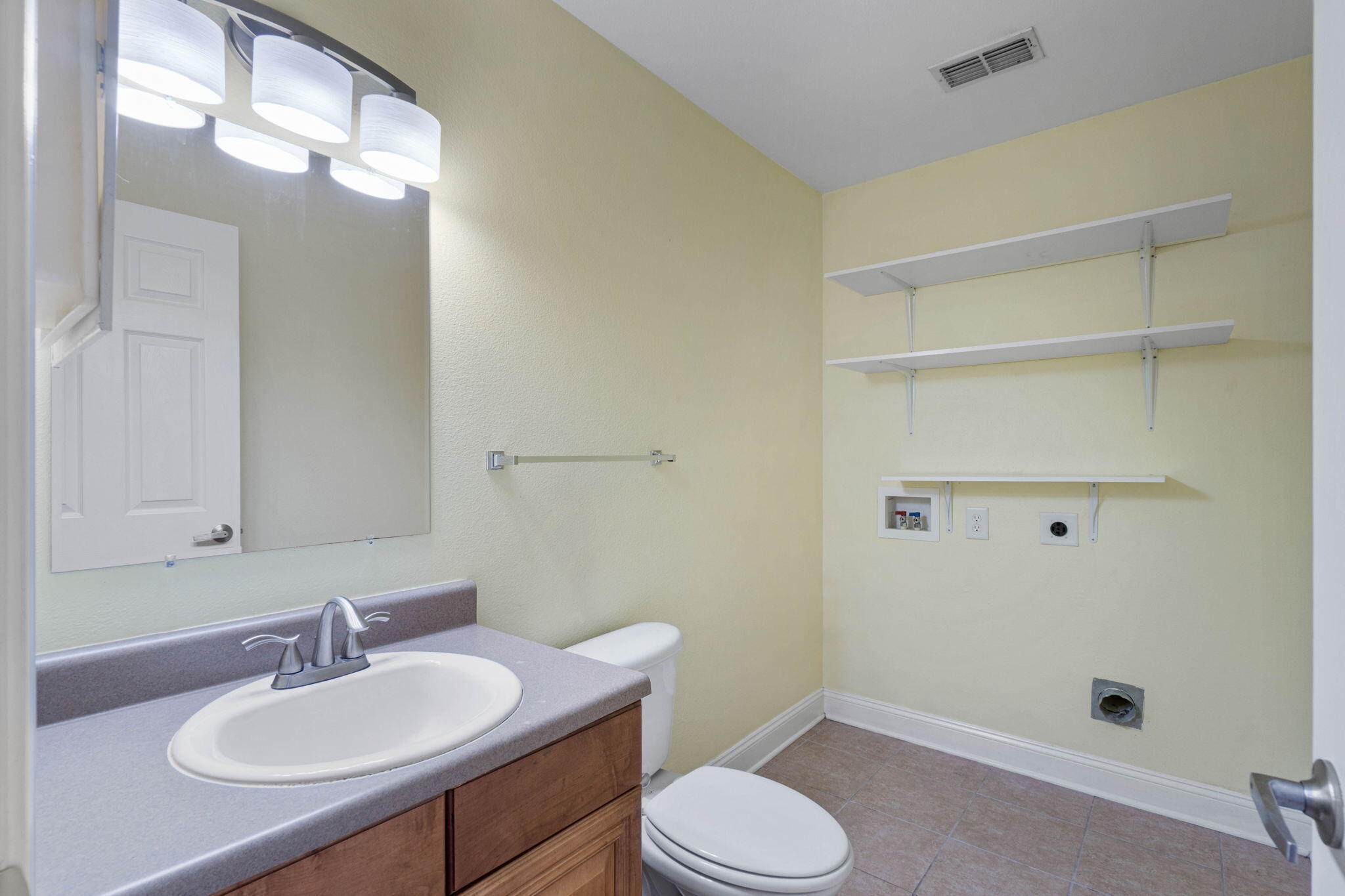 EAGLES LANDING - Residential Lease
