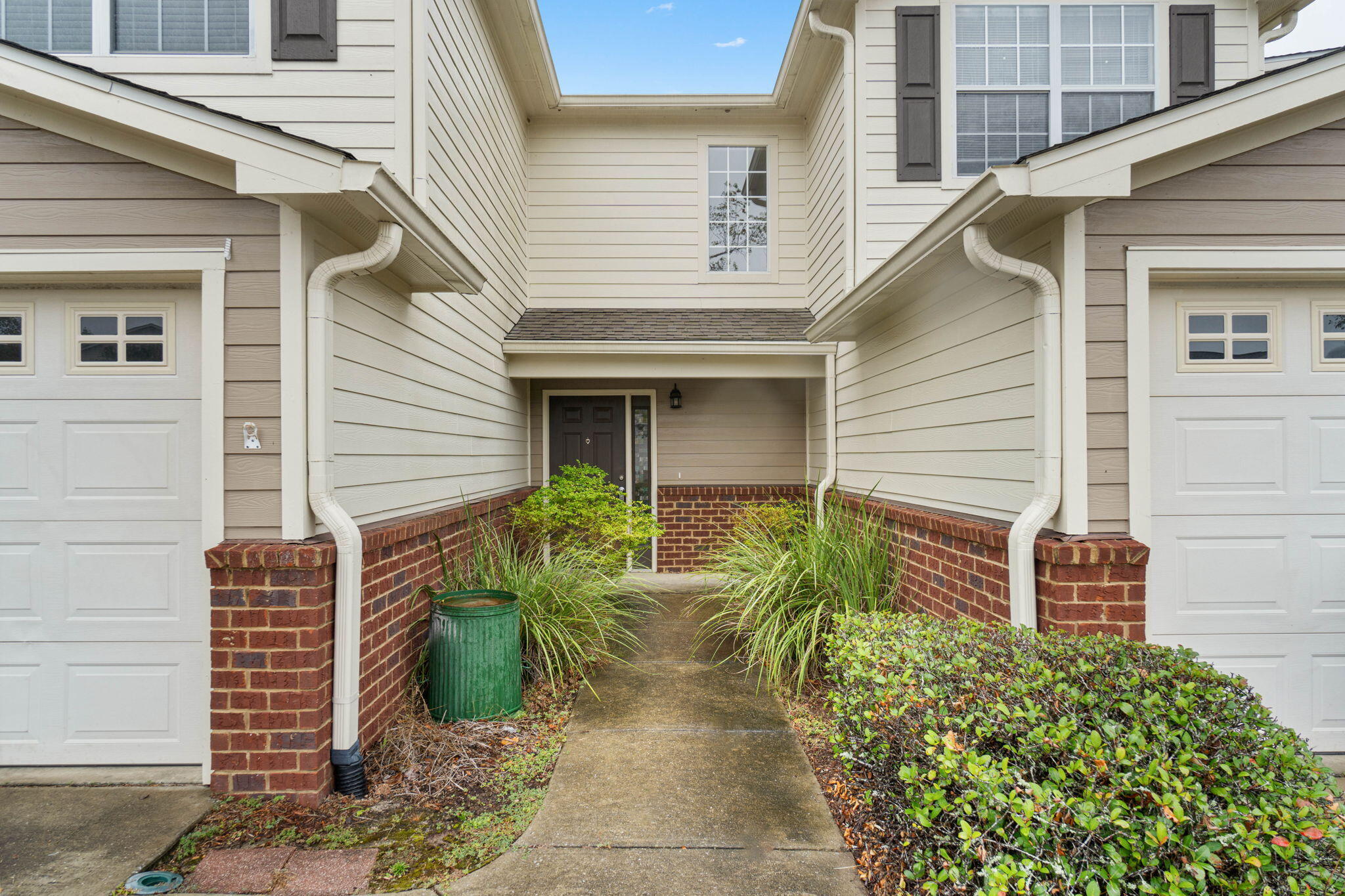 EAGLES LANDING - Residential Lease