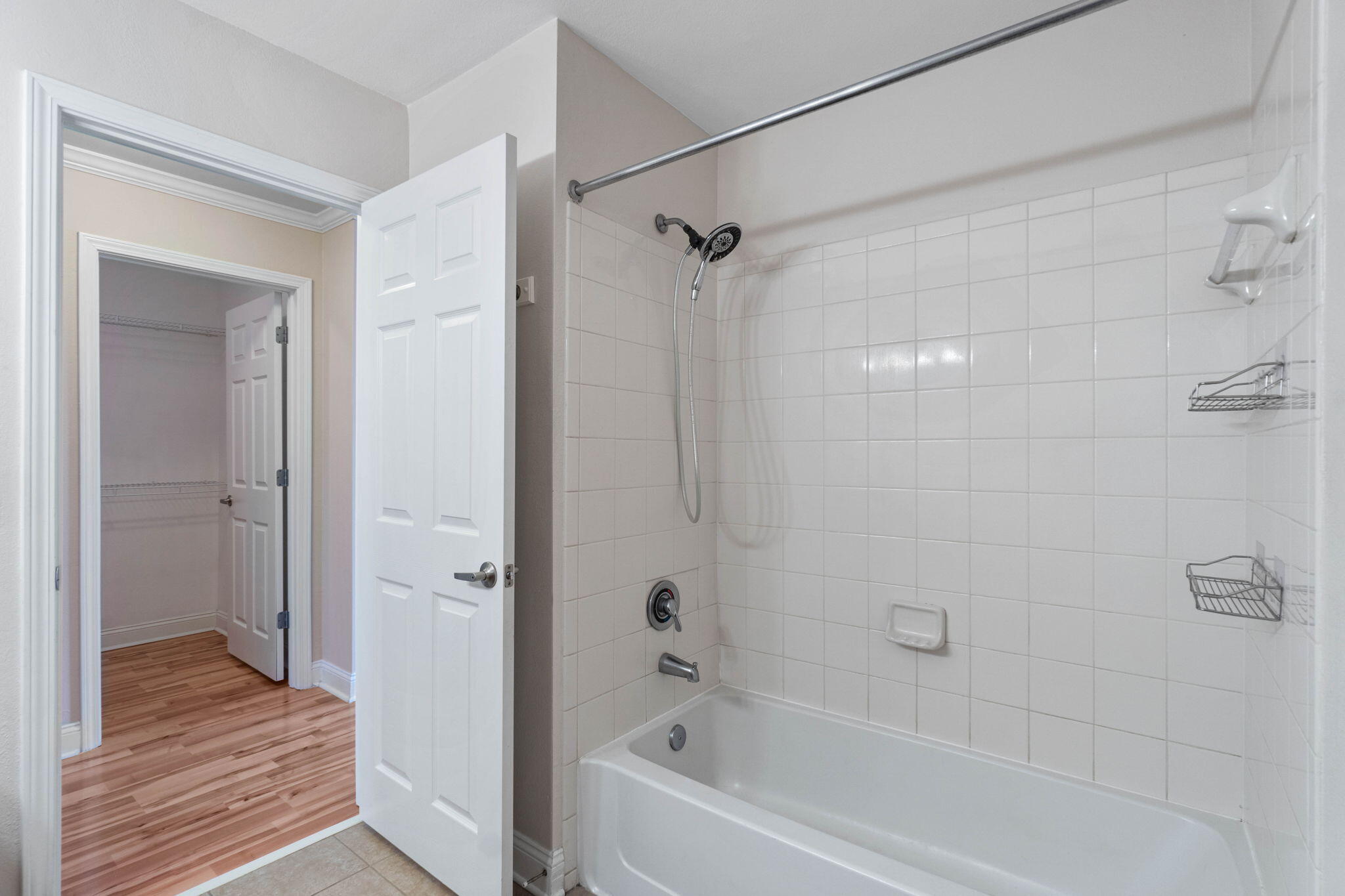 EAGLES LANDING - Residential Lease