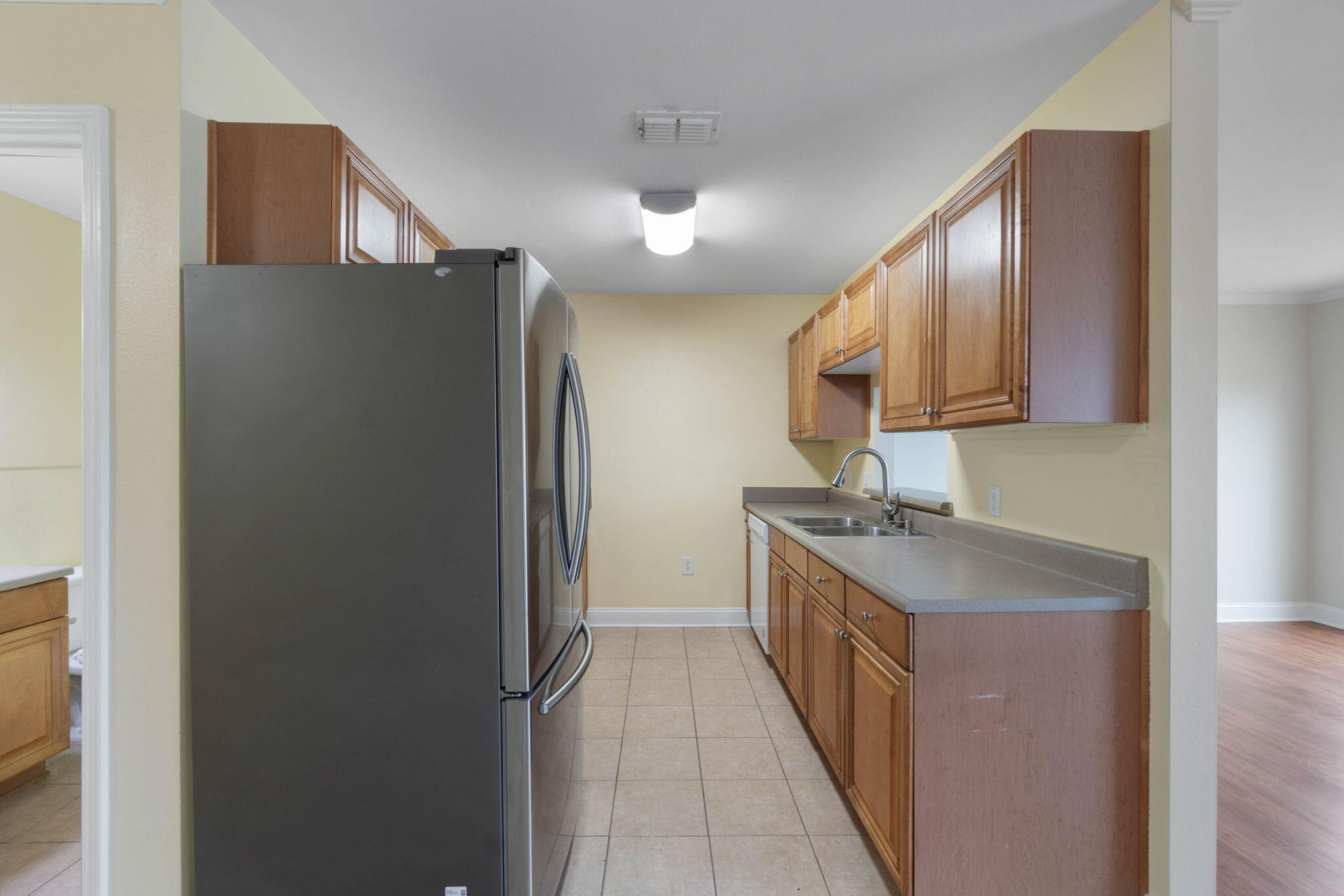 EAGLES LANDING - Residential Lease