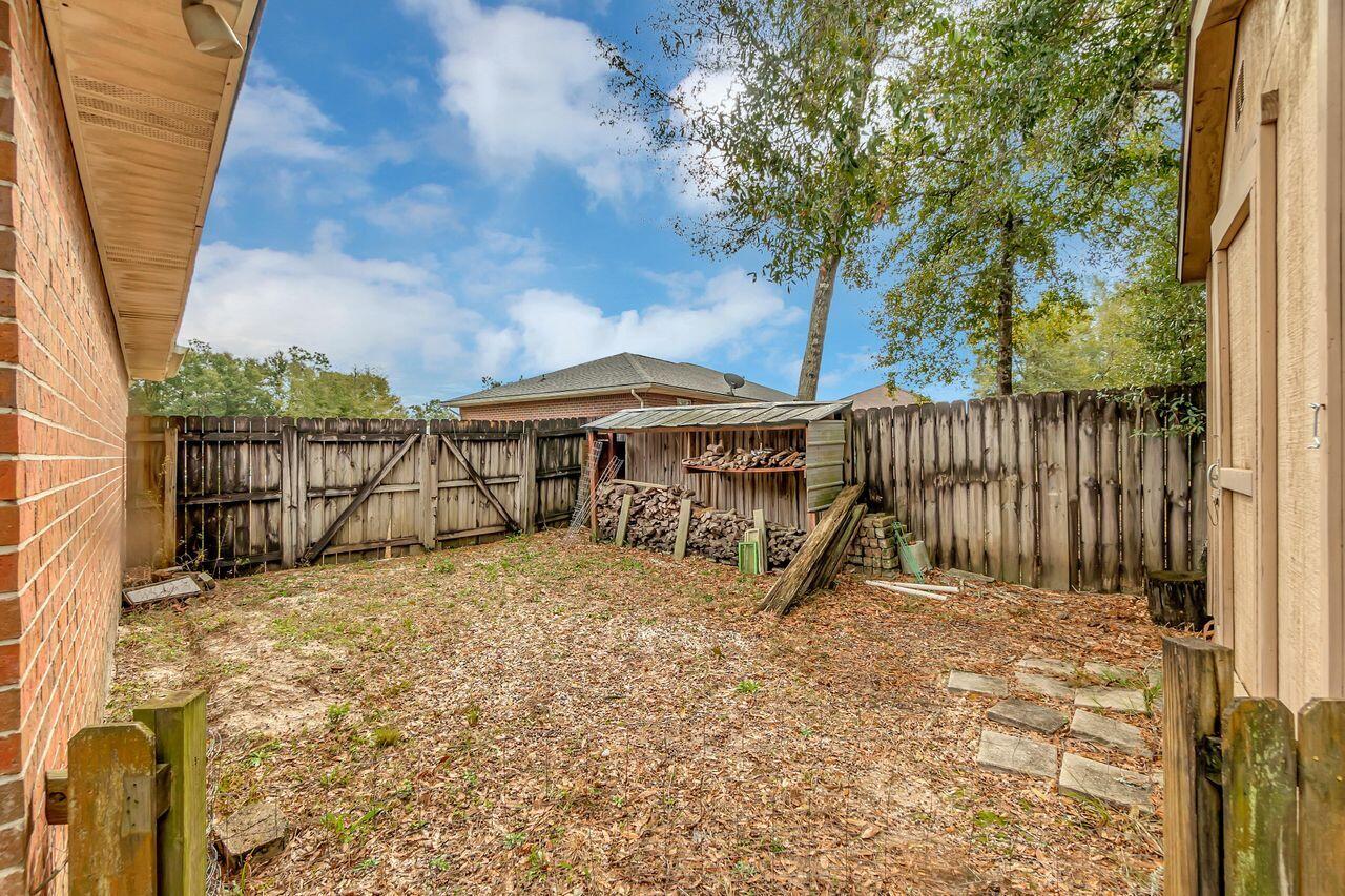WOODBURY FOREST - Residential