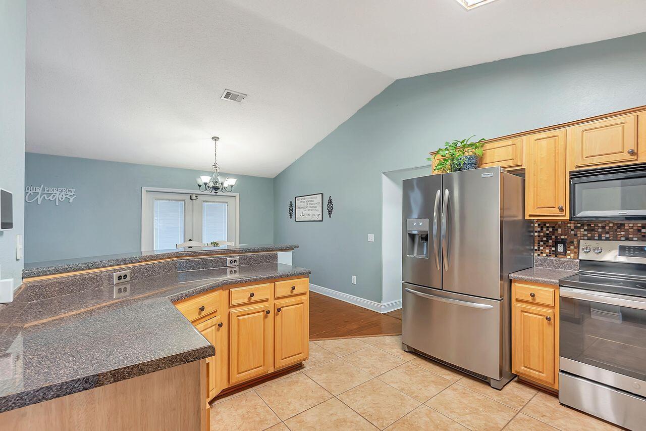 WOODBURY FOREST - Residential