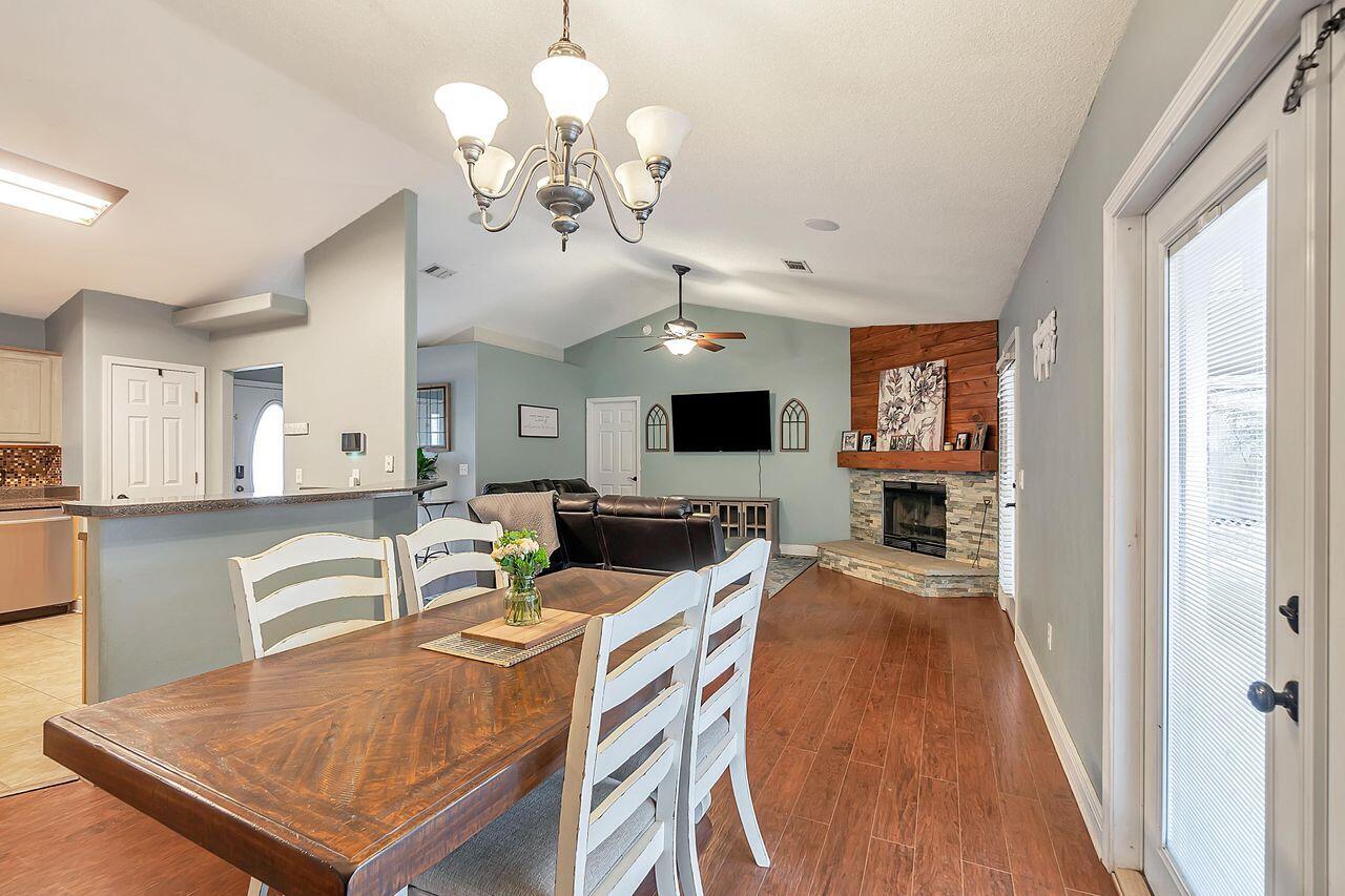 WOODBURY FOREST - Residential