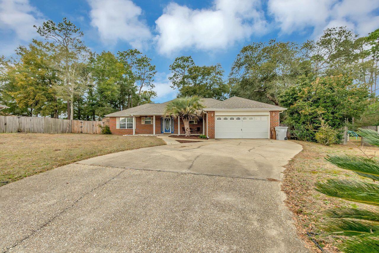WOODBURY FOREST - Residential
