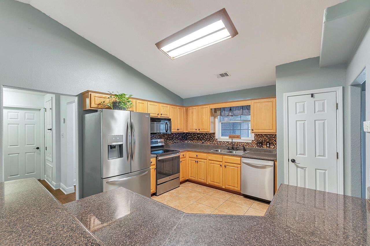 WOODBURY FOREST - Residential