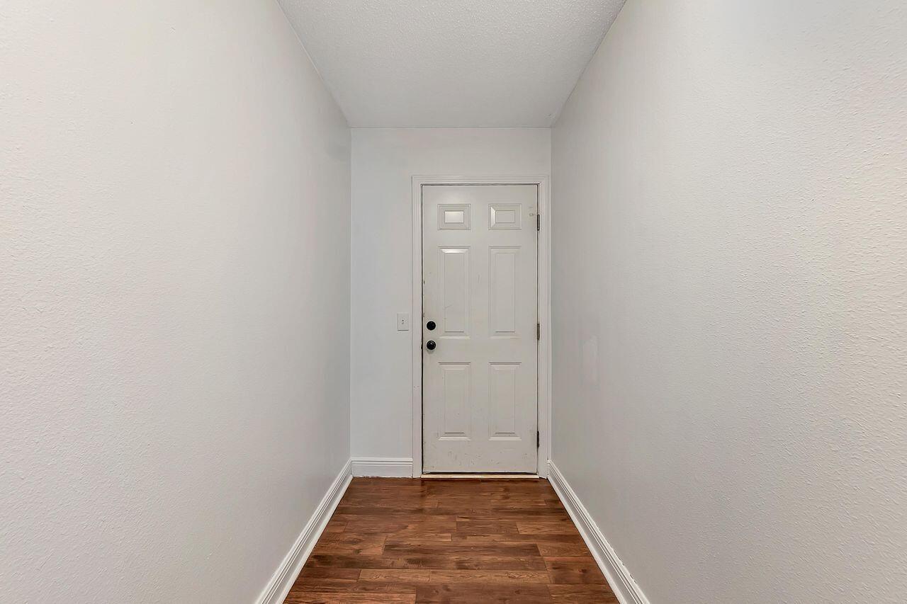 WOODBURY FOREST - Residential