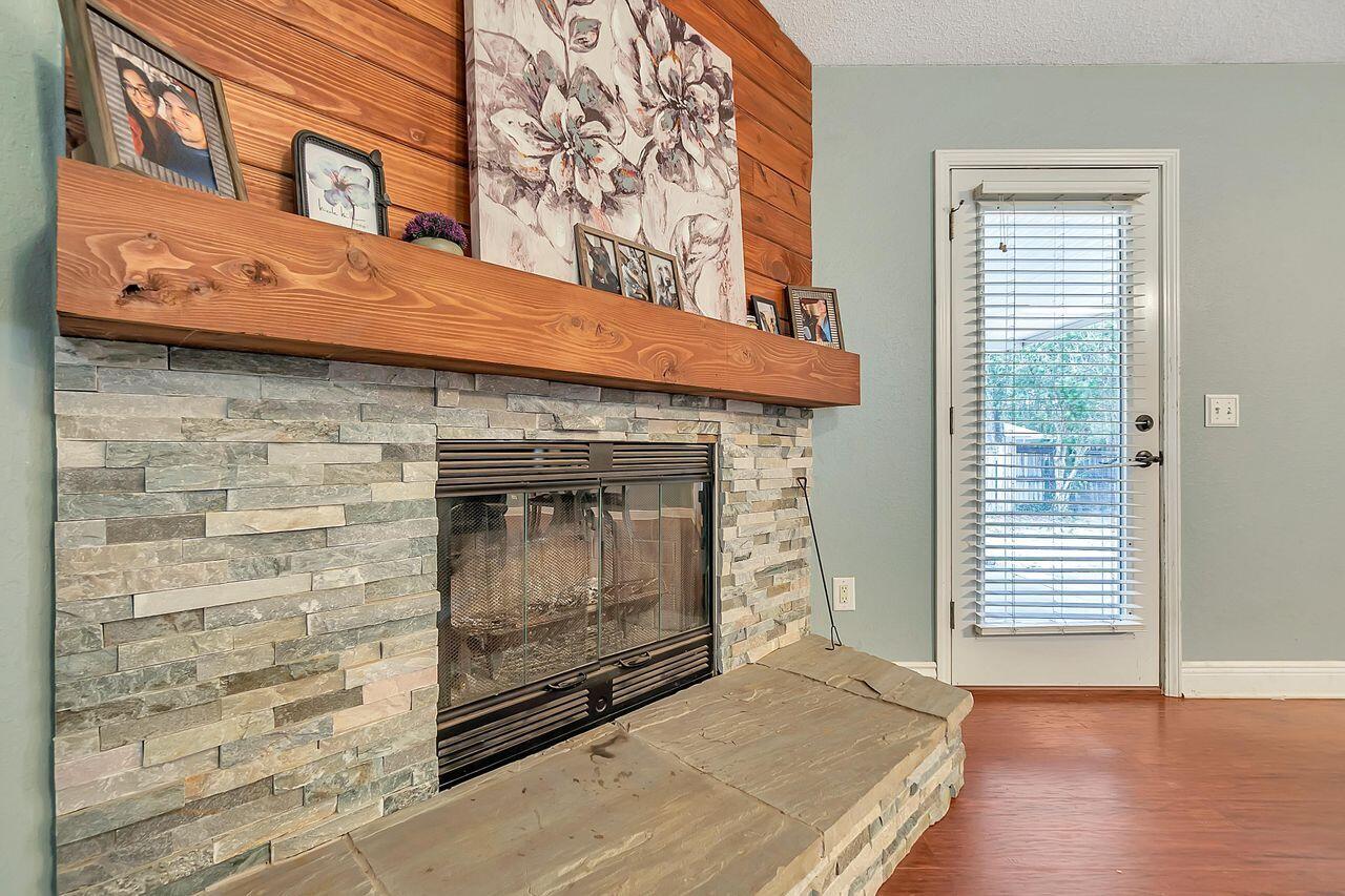 WOODBURY FOREST - Residential
