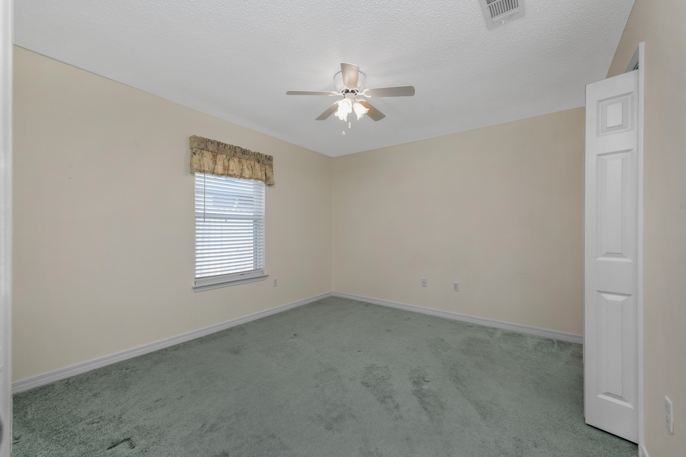 BRISTOL VILLAGE RAINTREE ESTATES - Residential