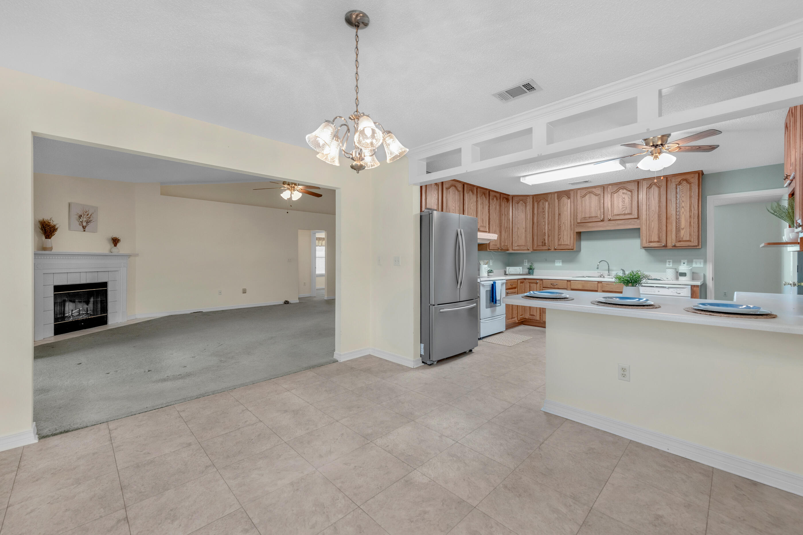 BRISTOL VILLAGE RAINTREE ESTATES - Residential