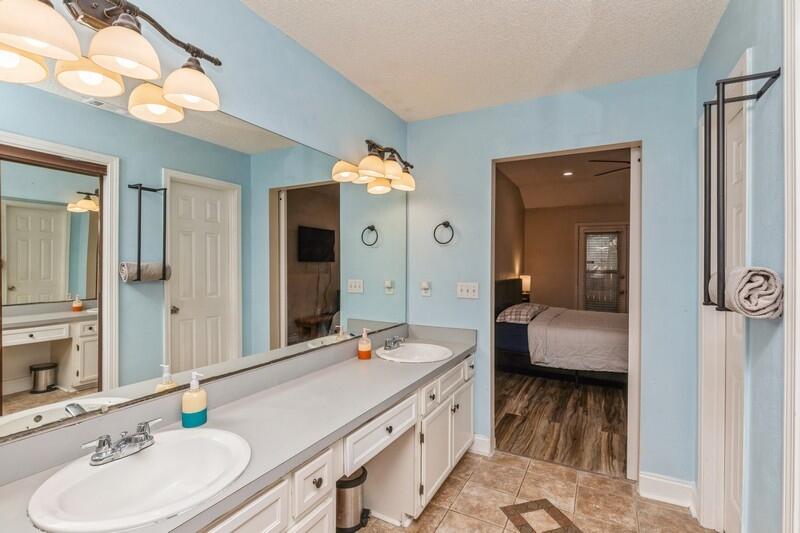 CANTERBURY WOODS 1ST ADDN - Residential