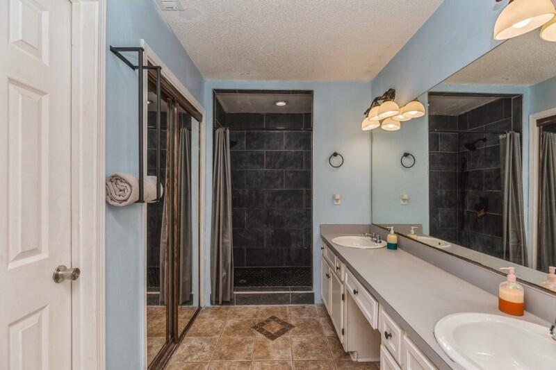 CANTERBURY WOODS 1ST ADDN - Residential