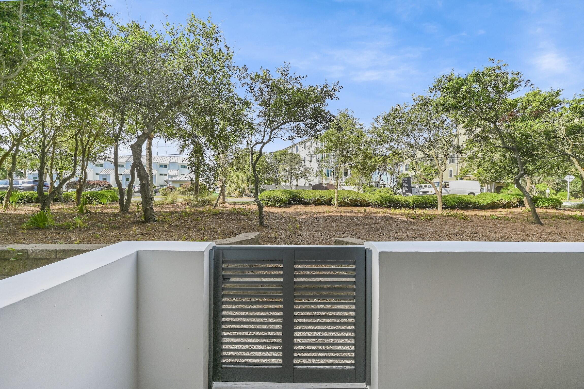 Waterhouse Condo - Residential