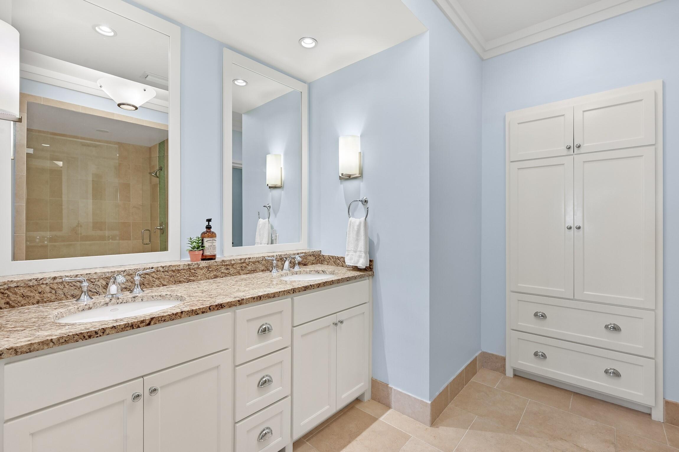 Waterhouse Condo - Residential