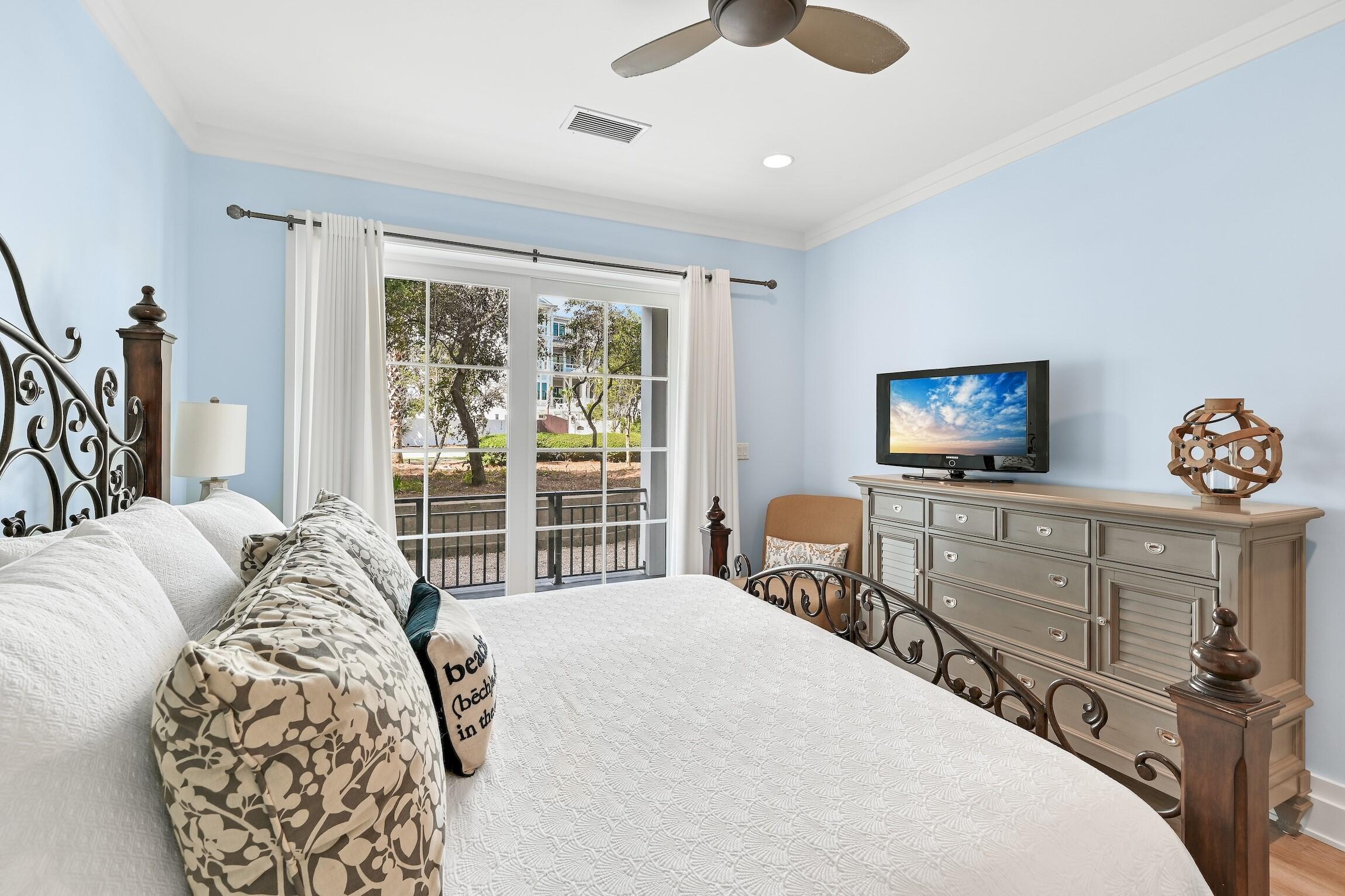 Waterhouse Condo - Residential