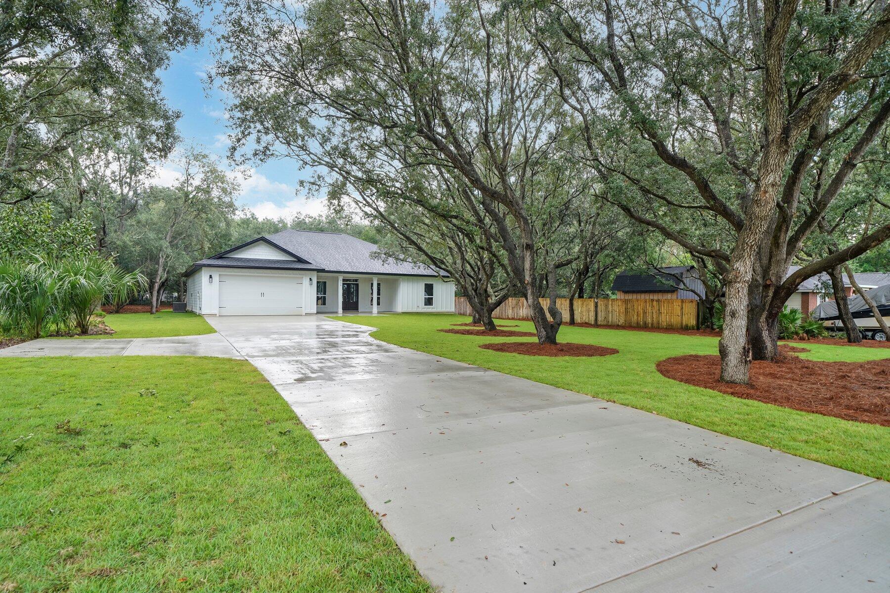 NAVARRE S/D 2ND ADDN - Residential