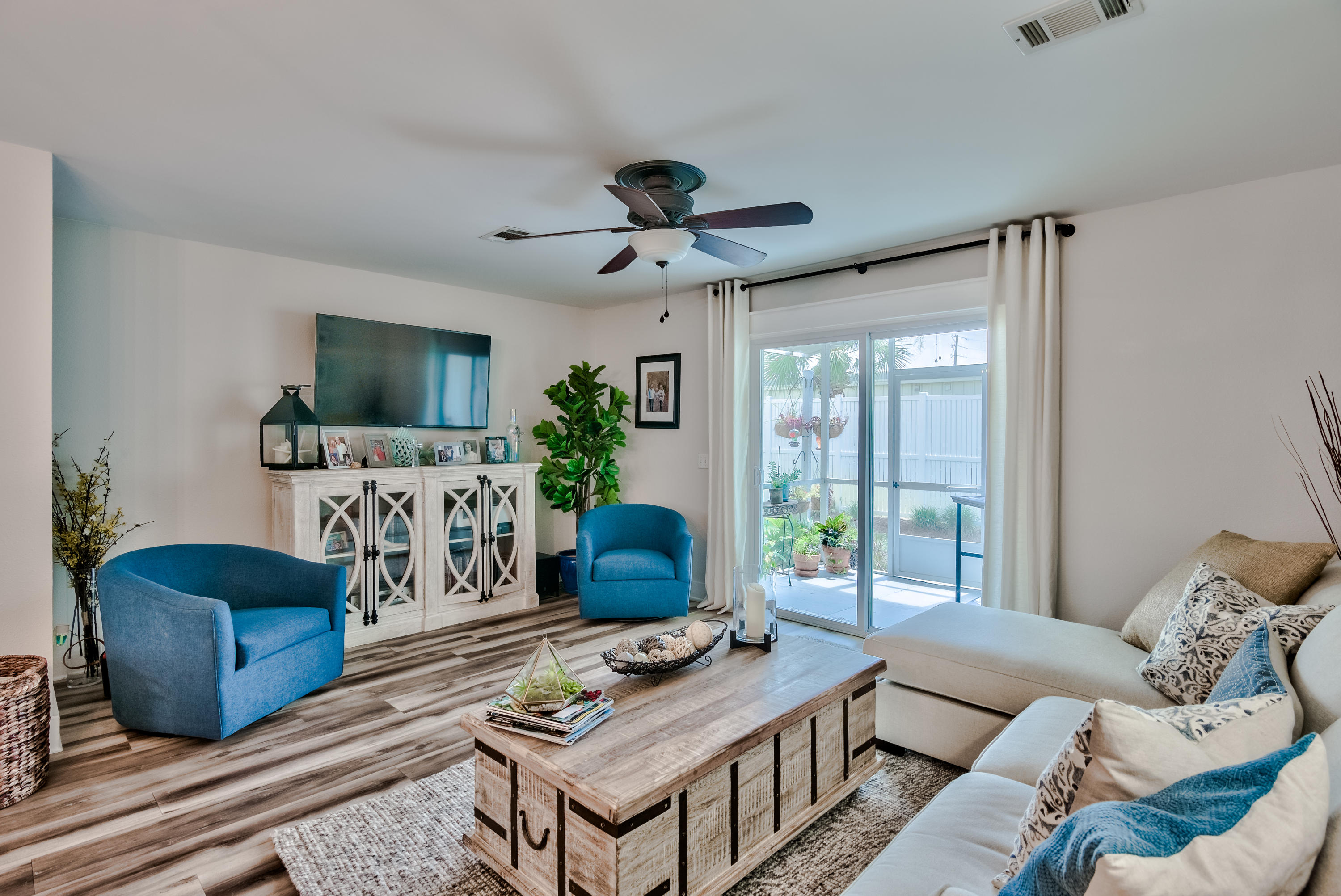 SUMMERLAKE T/H - Residential