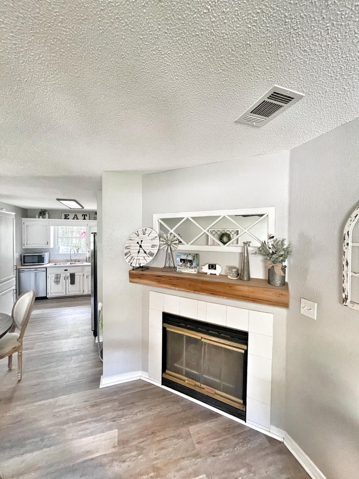 JUNIPER HILLS UNIT 1 - Residential