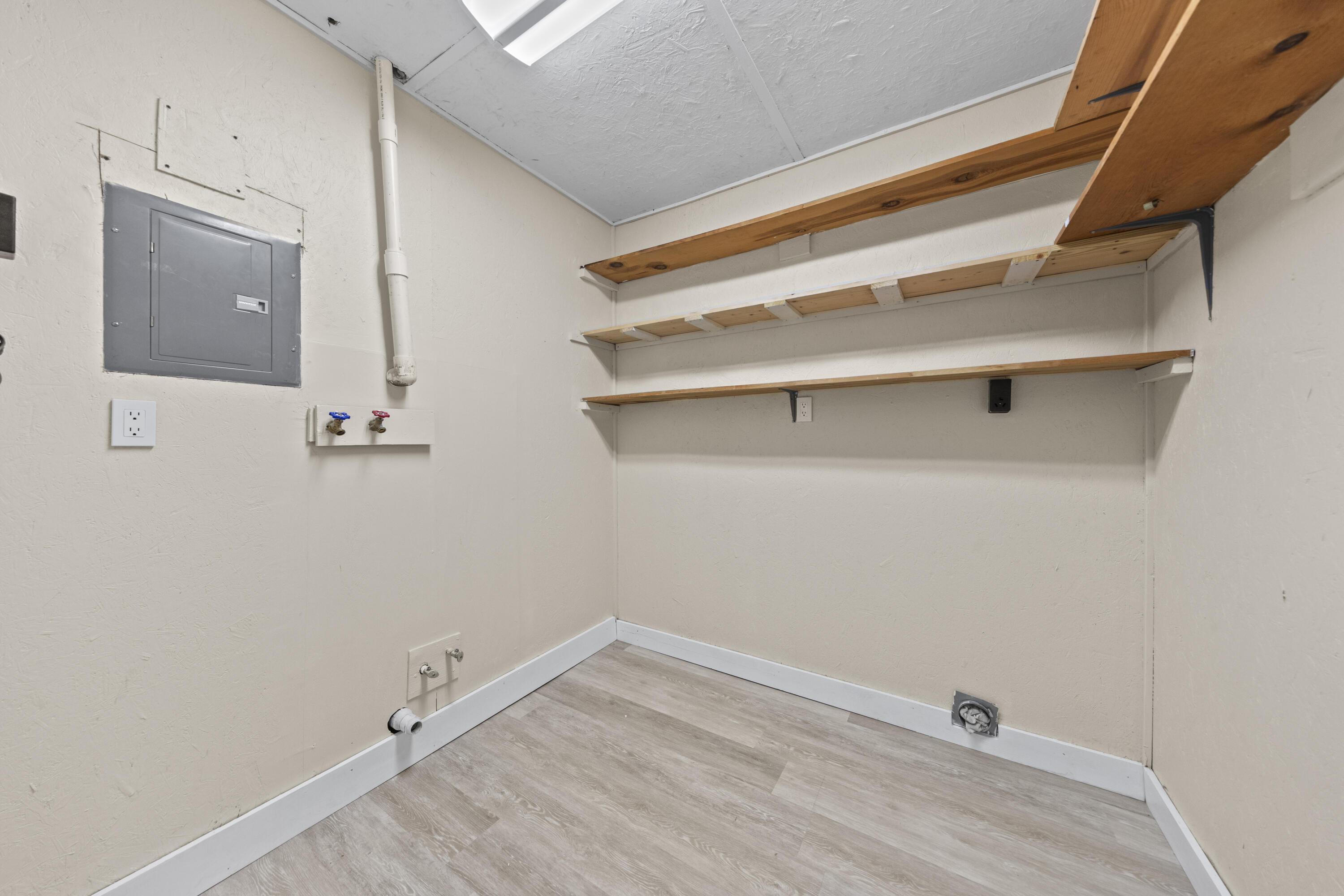 SEABREEZE ADD #4 - Residential