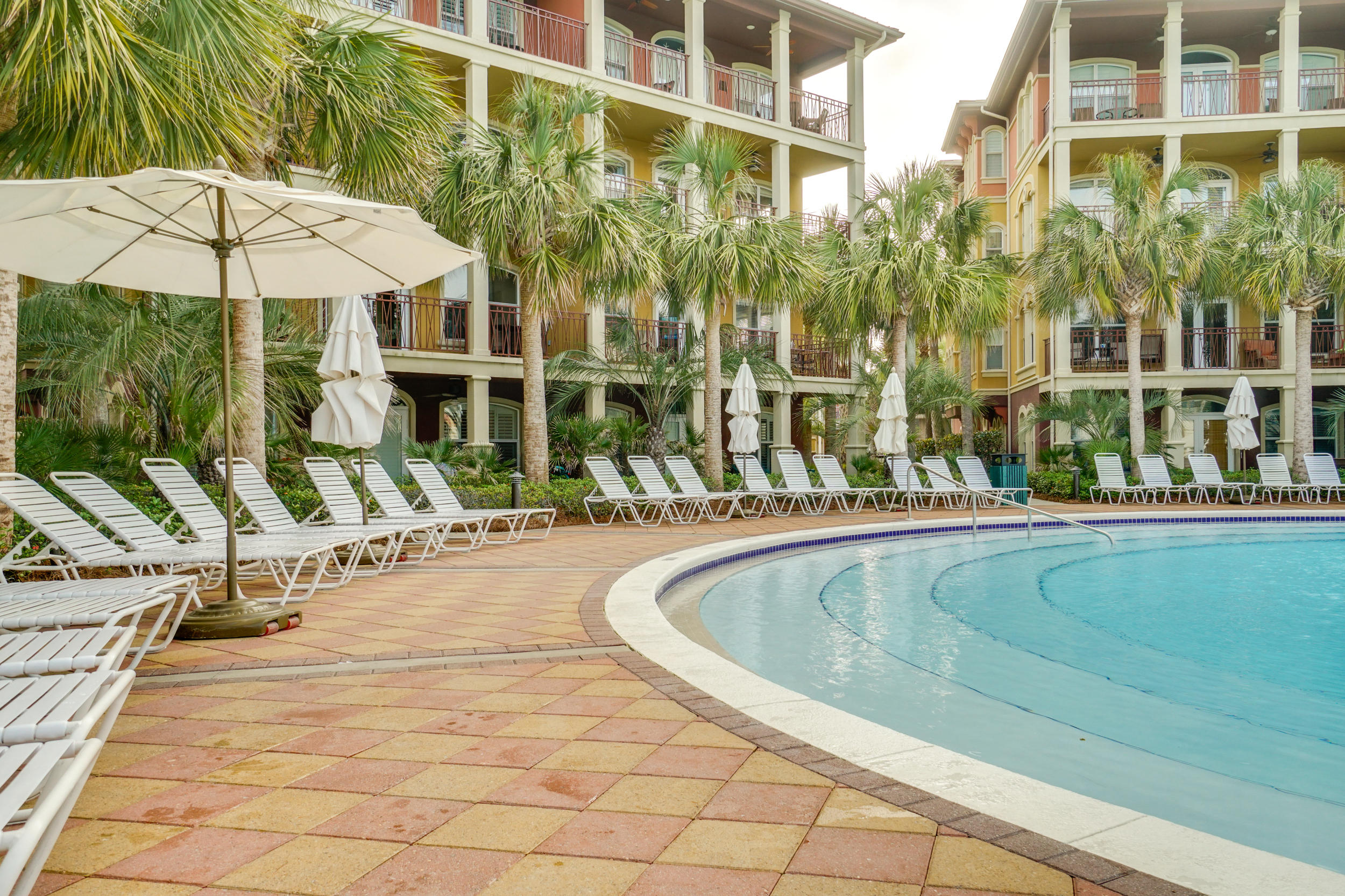 VILLAS AT SEACREST BEACH - Residential