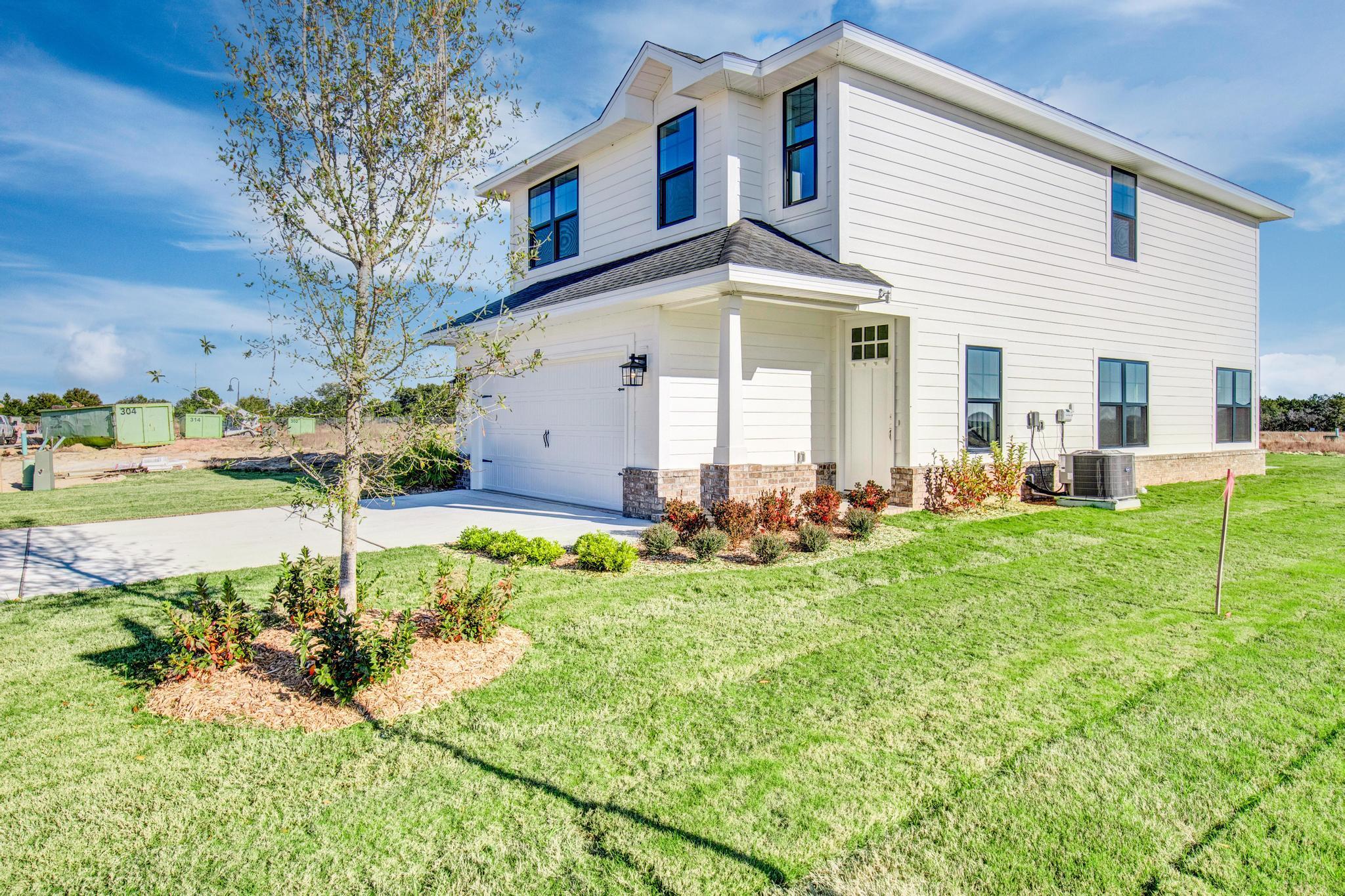 THE BLUFFS AT LAFAYETTE - Residential