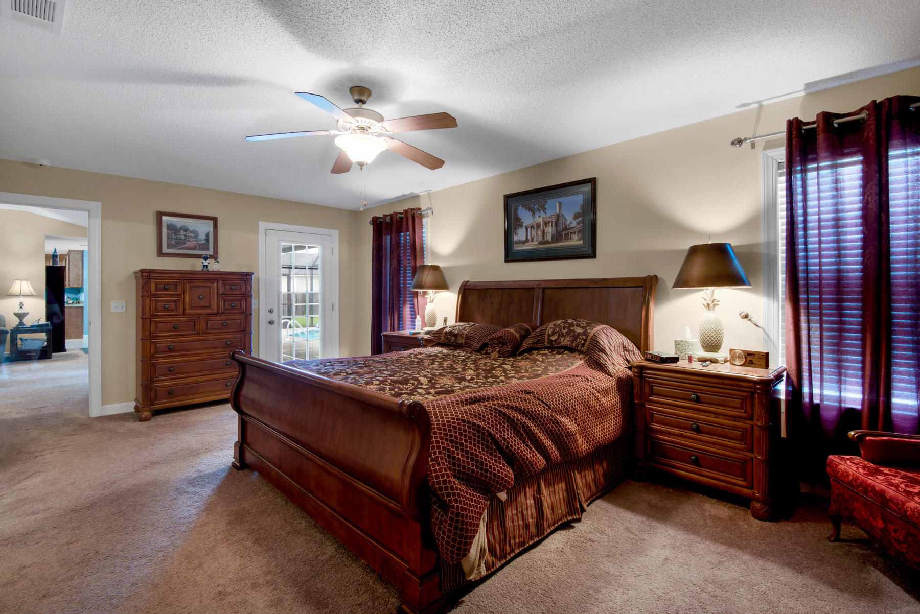 WHISPER BAY - Residential