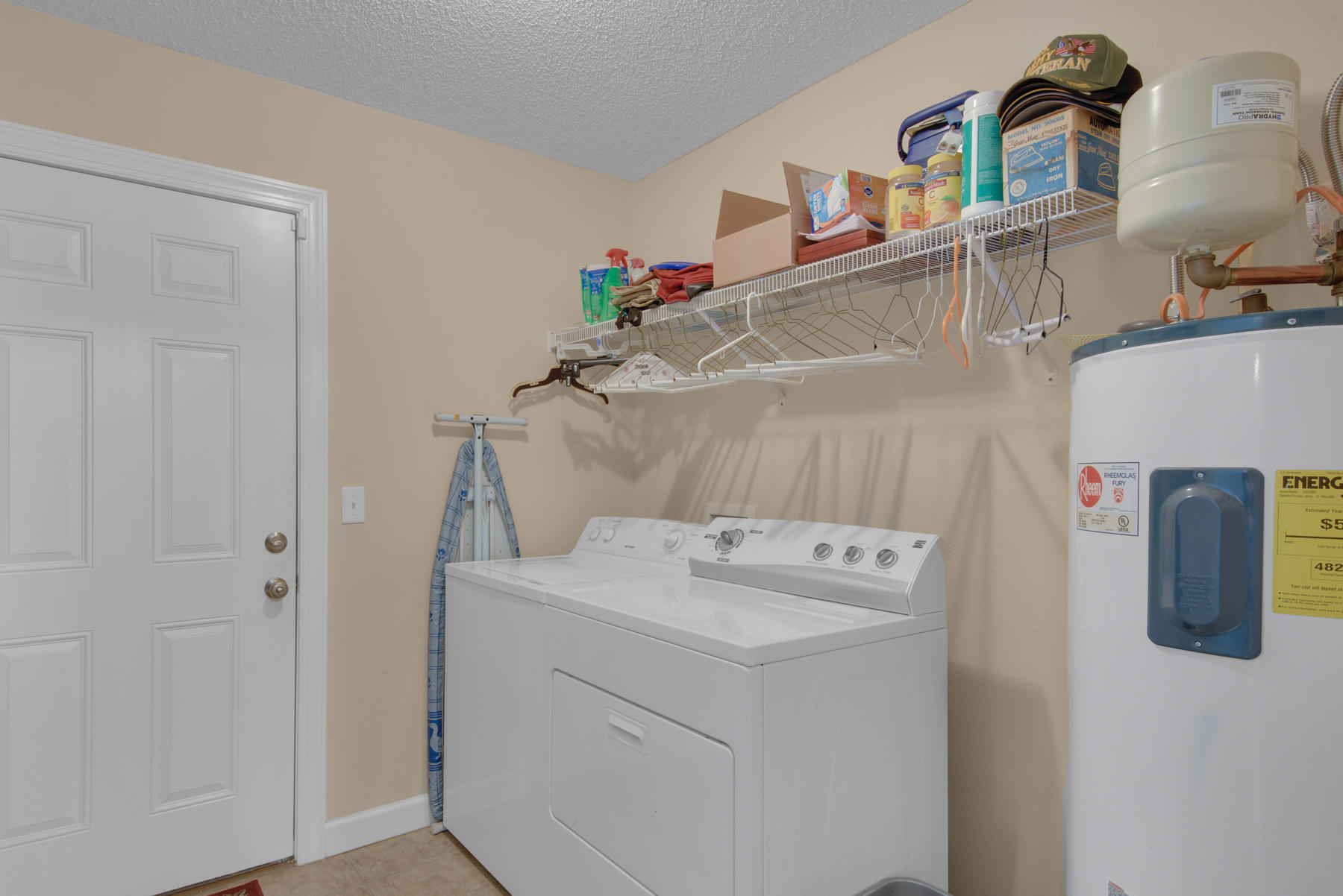 WHISPER BAY - Residential