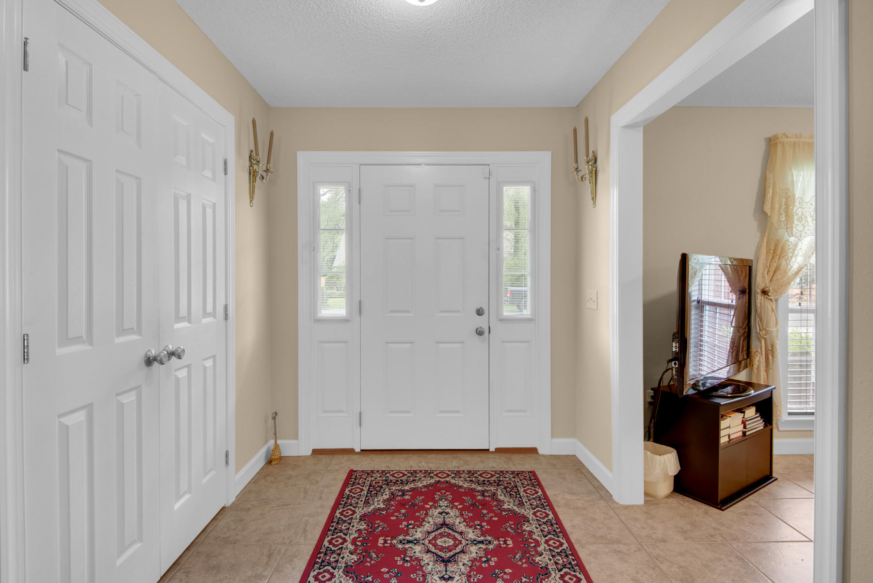 WHISPER BAY - Residential