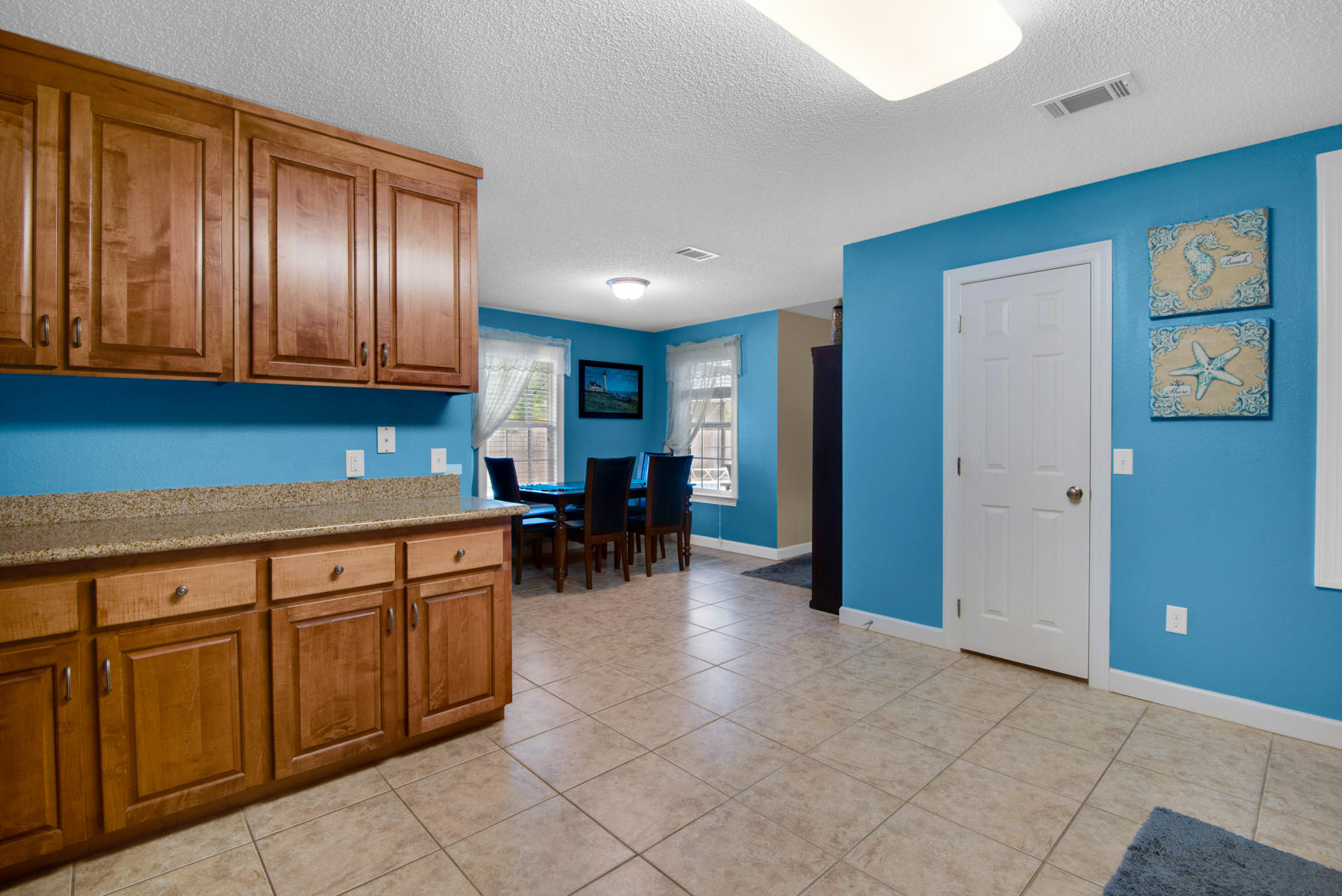 WHISPER BAY - Residential