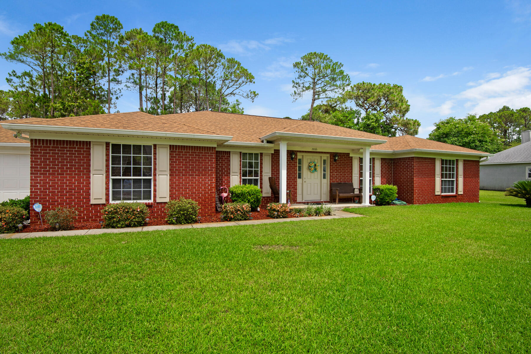 WHISPER BAY - Residential