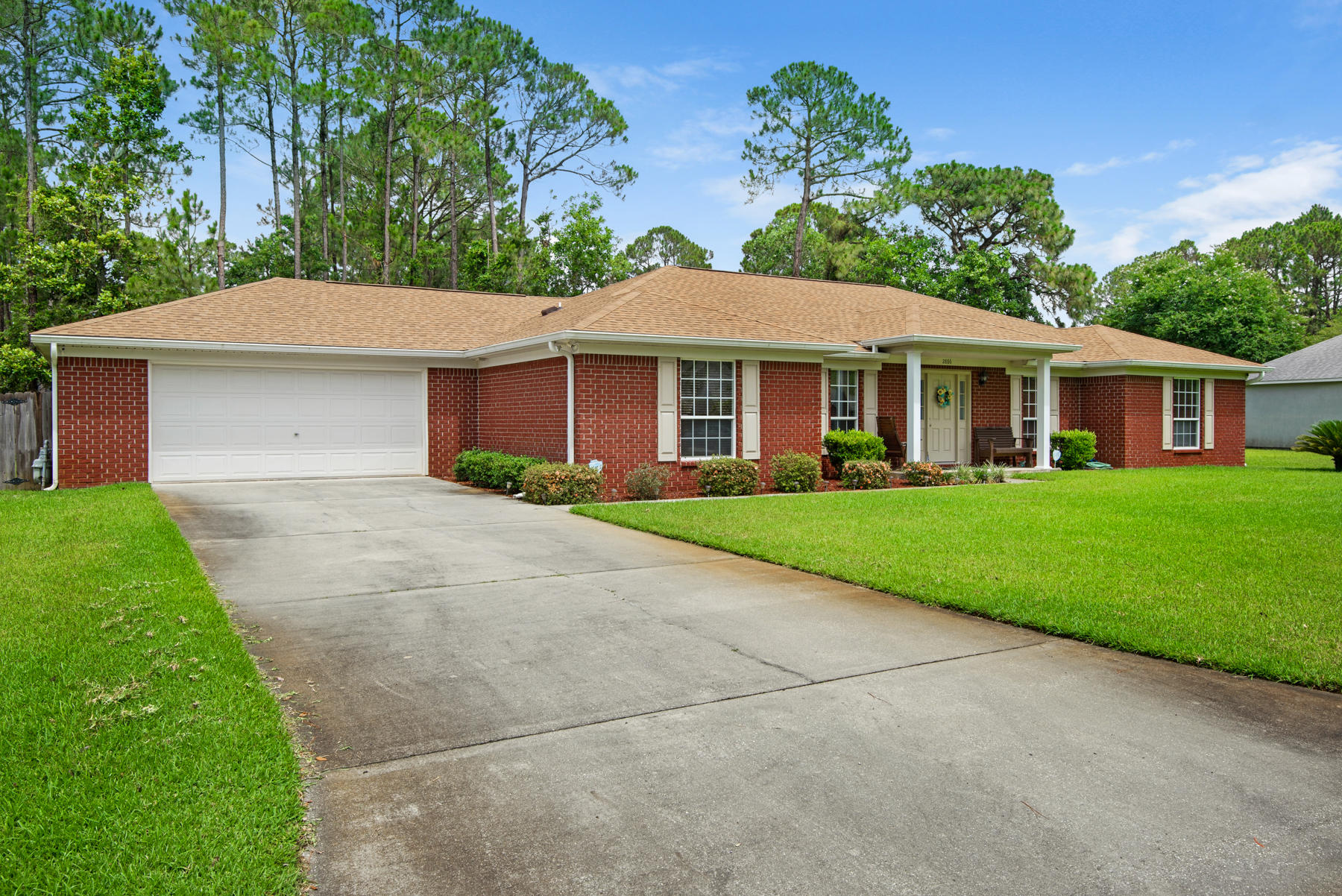 WHISPER BAY - Residential