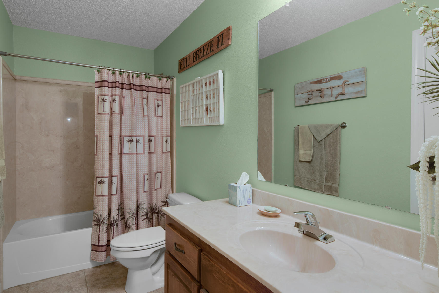 WHISPER BAY - Residential