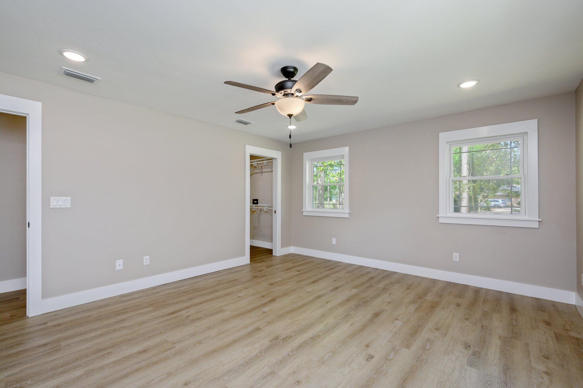 QUIET OAKS S/D - Residential