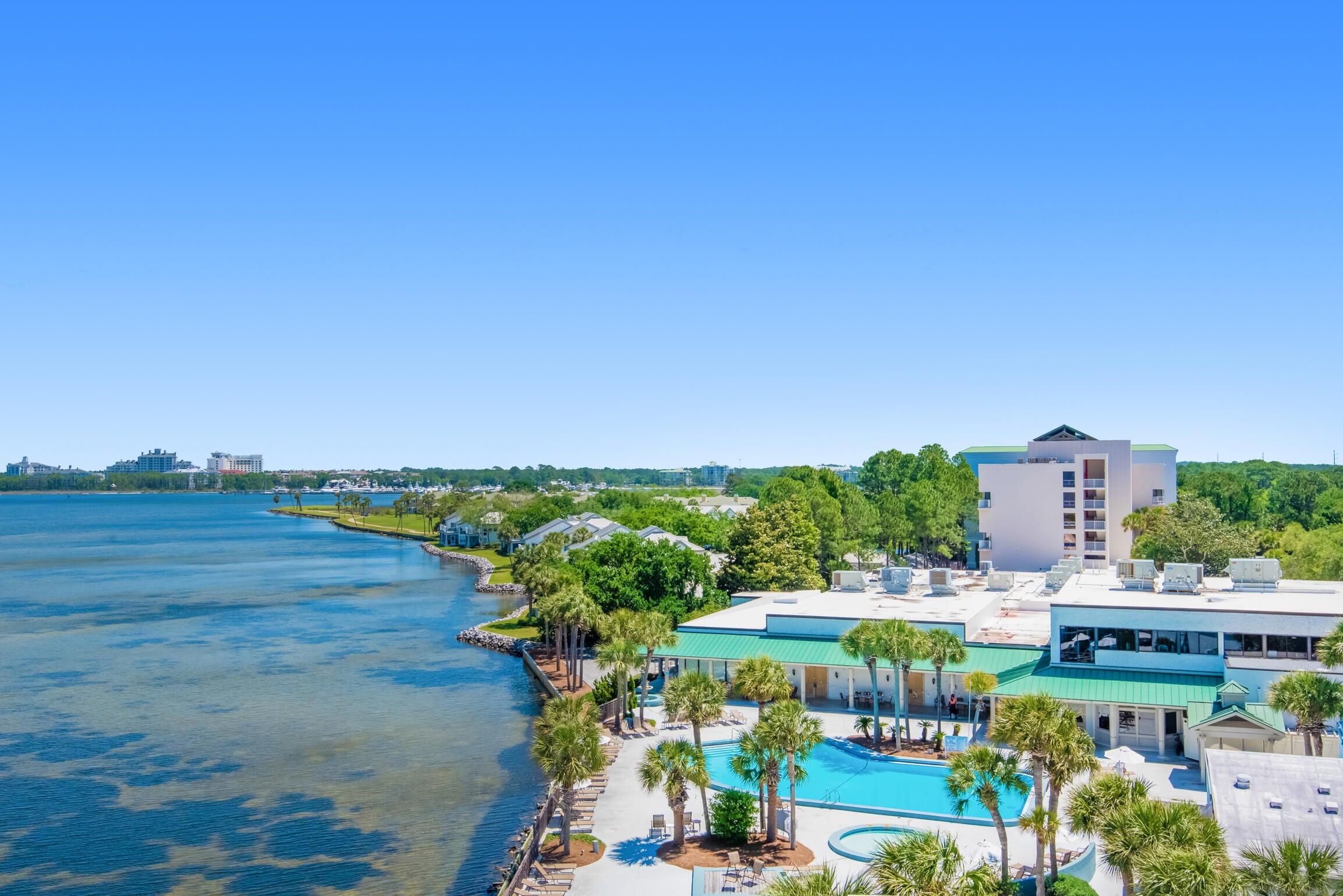 BAYSIDE CONDO SANDESTIN - Residential