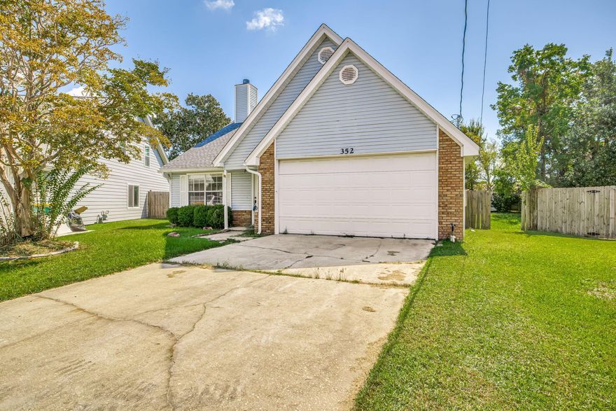 Charming & Spacious Home Just Minutes from Hurlburt Field!Welcome to 352 Brookwood, a beautifully updated 4-bedroom, 2.5-bath home nestled in the quiet back of a cul-de-sac. This home offers the perfect blend of comfort, space, and convenience ideal for families, professionals, or anyone looking to enjoy relaxed Florida living.Step inside to find soaring ceilings and an open-concept layout, perfect for entertaining or relaxing. The master suite is conveniently located on the main floor, while three additional bedrooms and a versatile loft overlook the spacious living area upstairs.The eat-in kitchen features ample counter space for meal prep, and the screened-in porch offers a peaceful retreat with views of the expansive backyard, perfect for pets, play, or future outdoor project. Recent upgrades include professional interior painting and brand-new flooring throughout, giving the home a fresh and modern feel.
Don't miss your opportunity to own this move-in-ready gem  schedule your showing today!