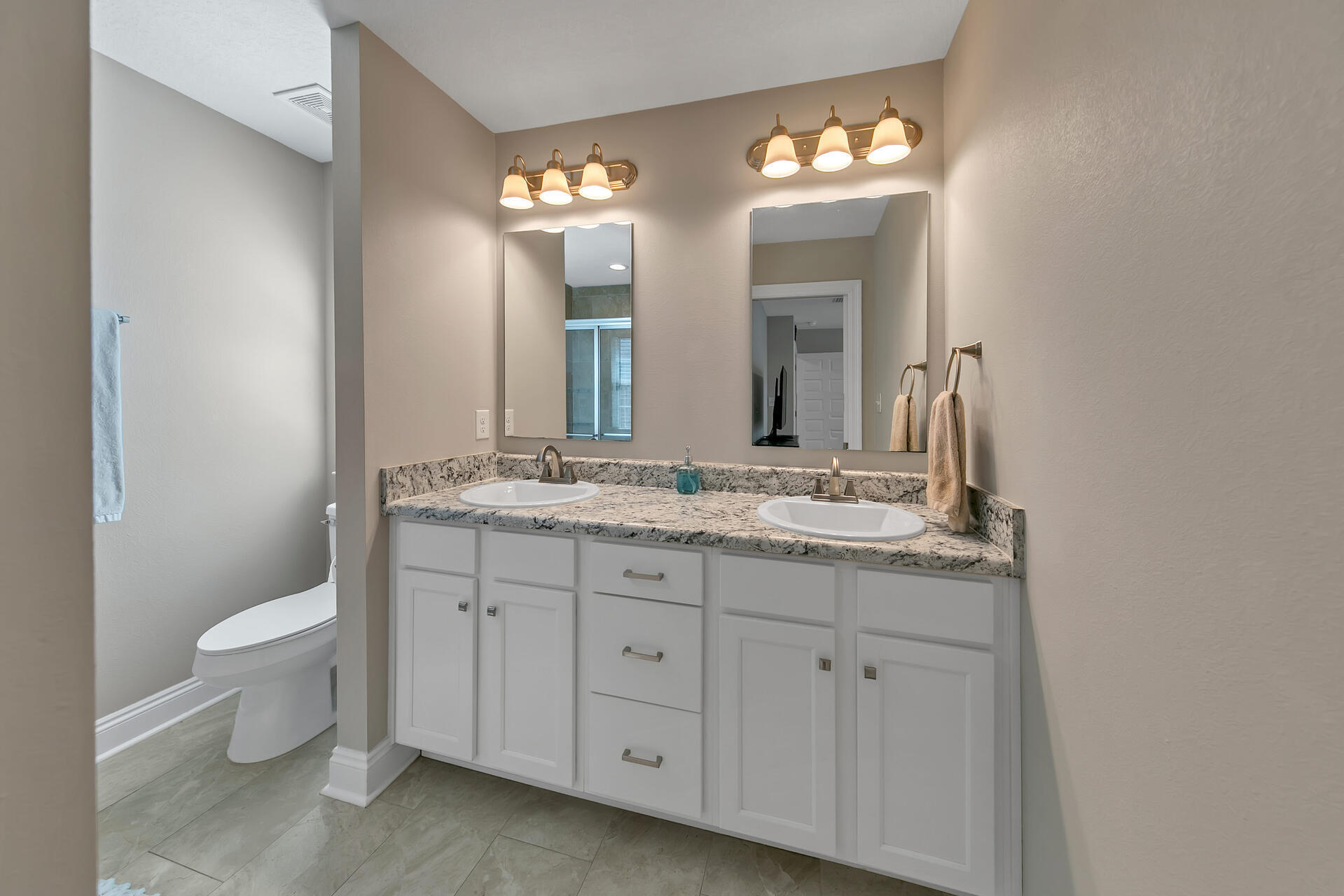 EAST BAY HEIGHTS - Residential