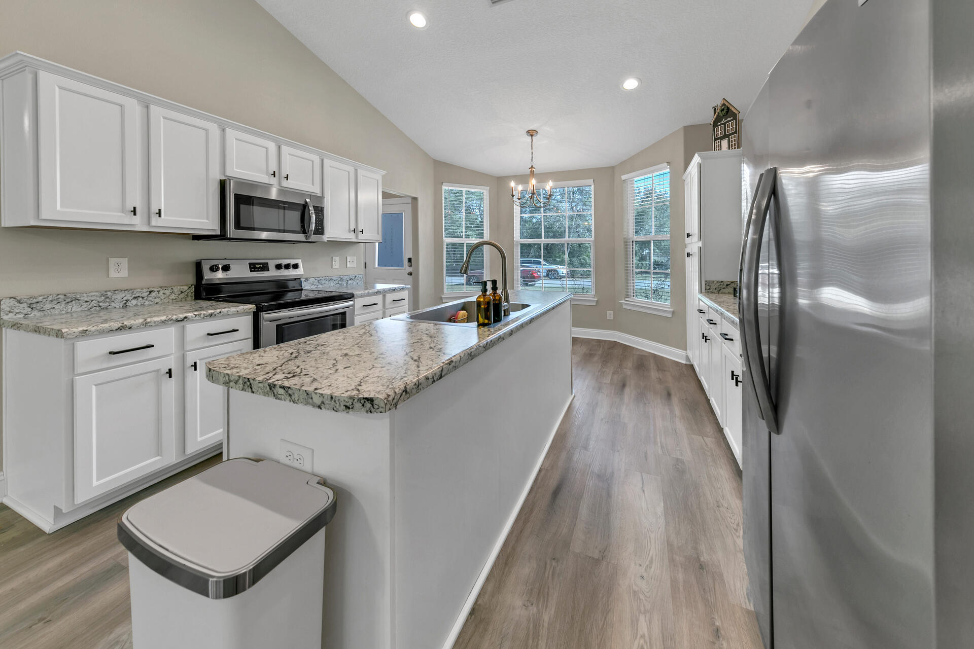EAST BAY HEIGHTS - Residential