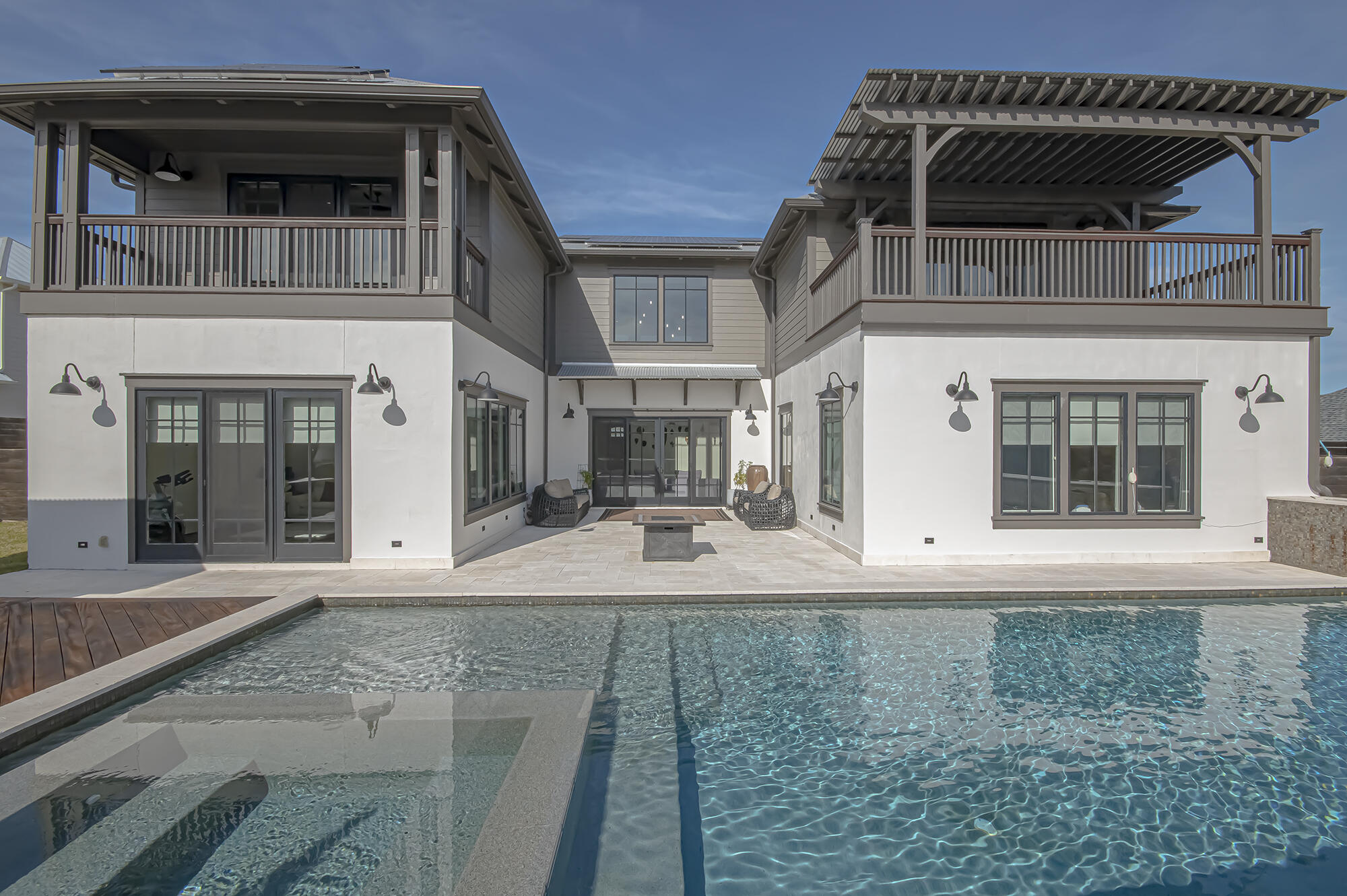 Lake Merial - Residential