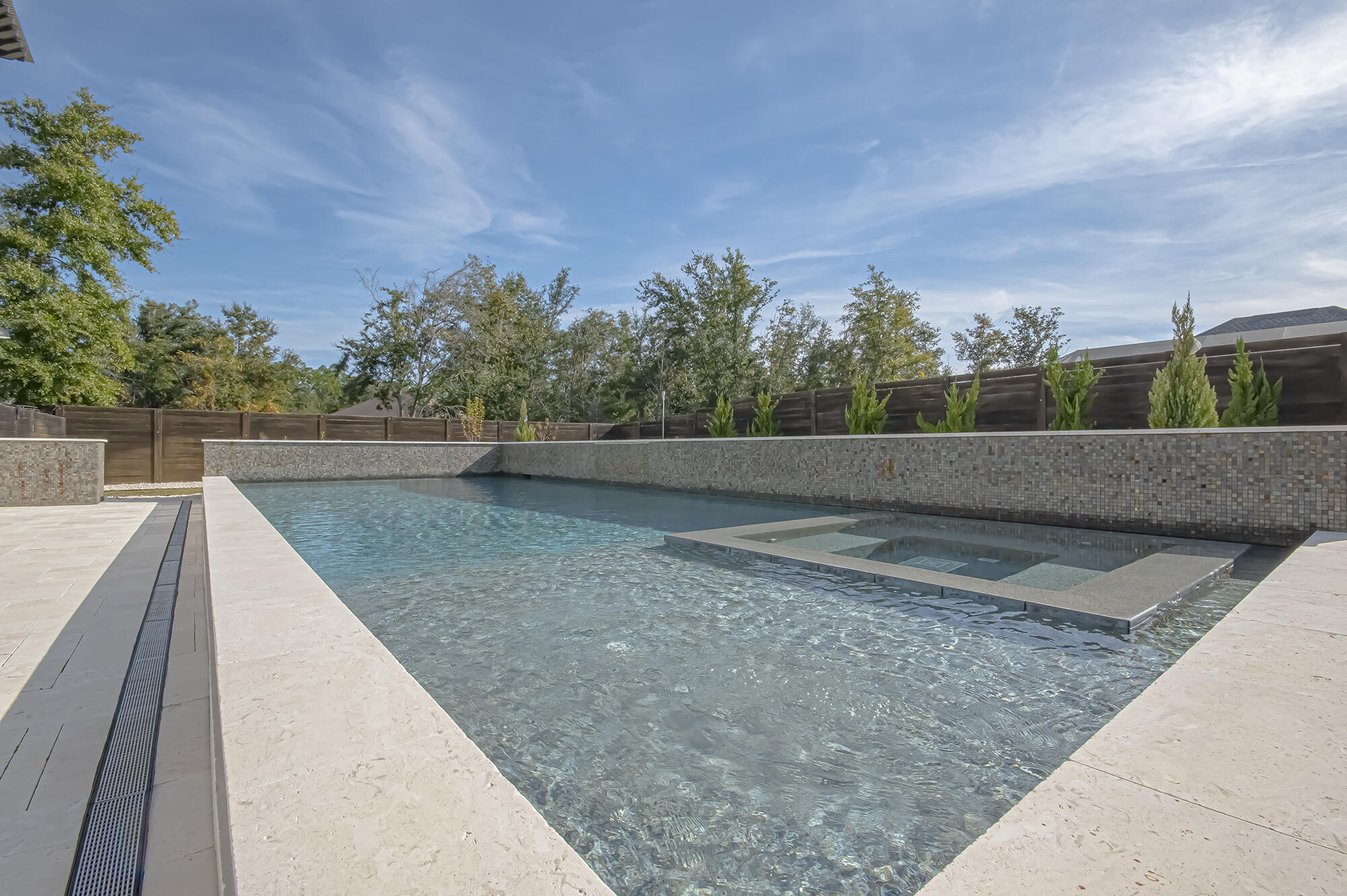 Lake Merial - Residential