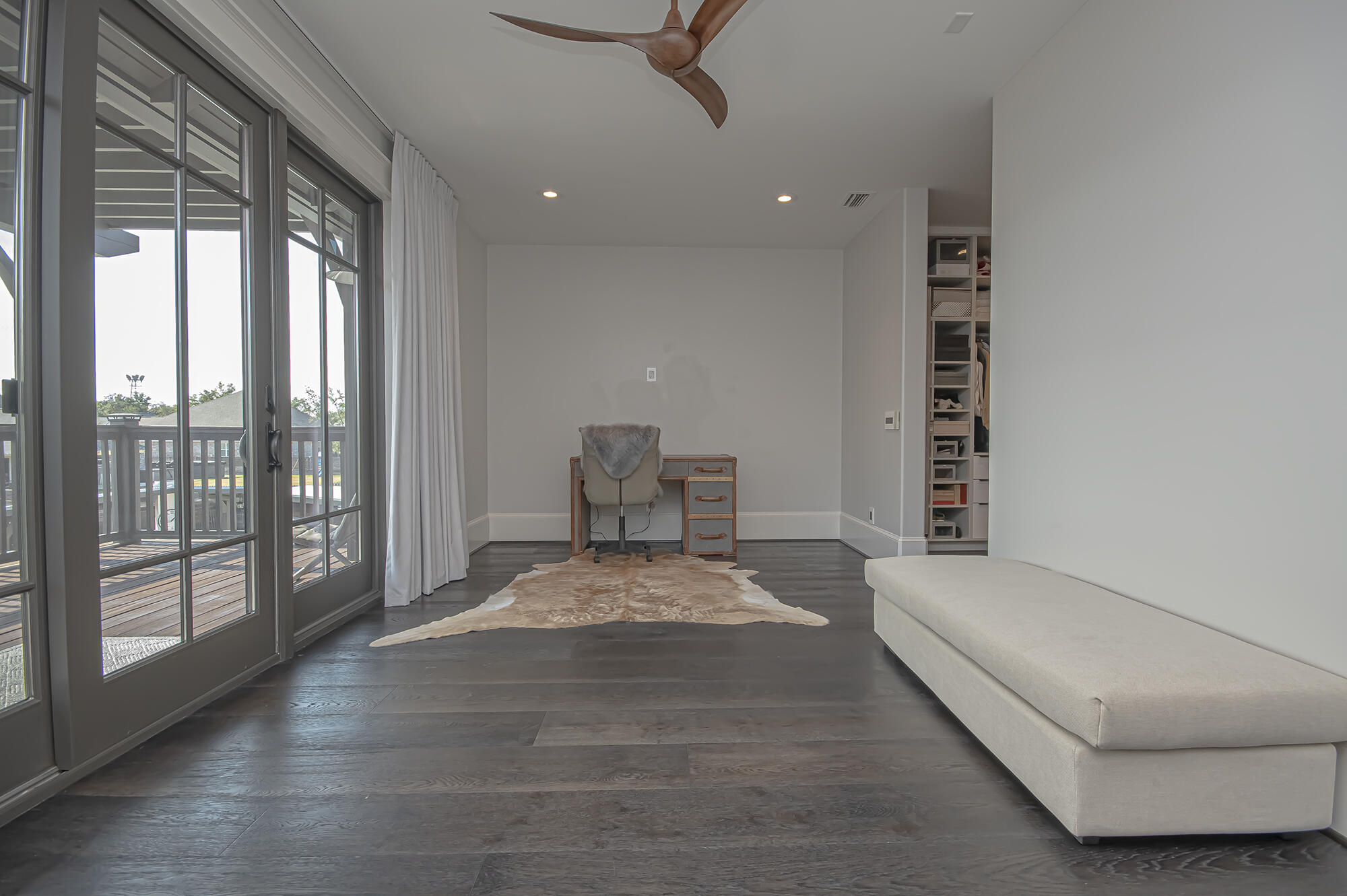 Lake Merial - Residential