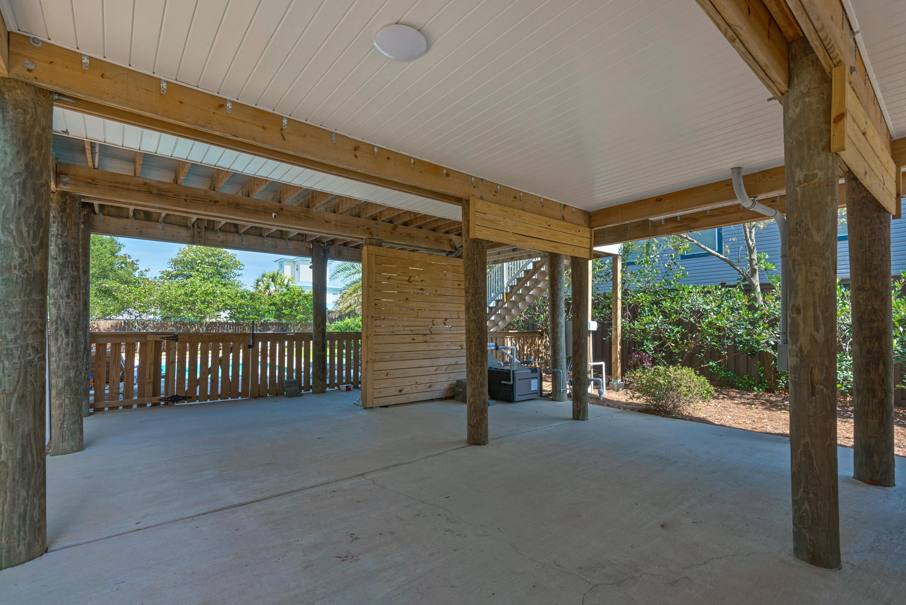 CRYSTAL BEACH - Residential