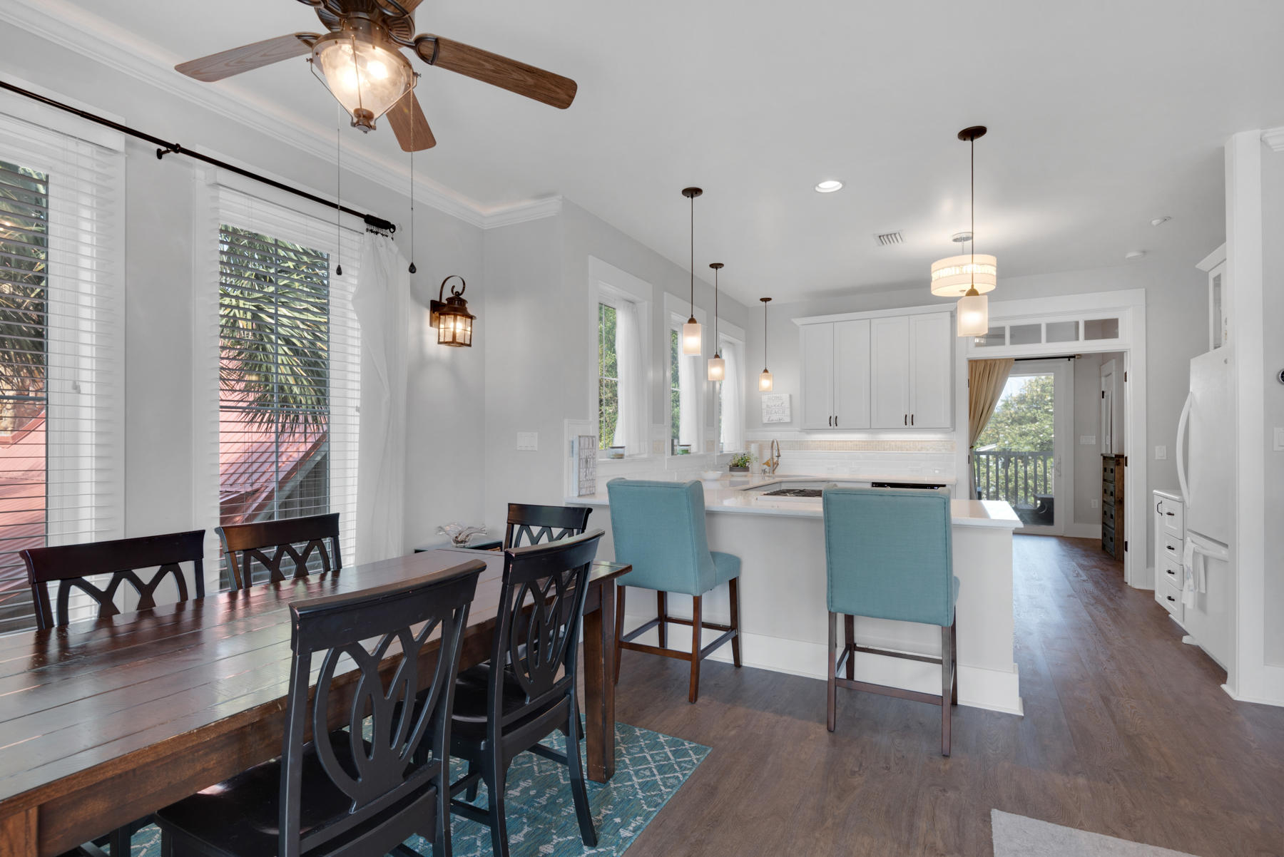 CRYSTAL BEACH - Residential