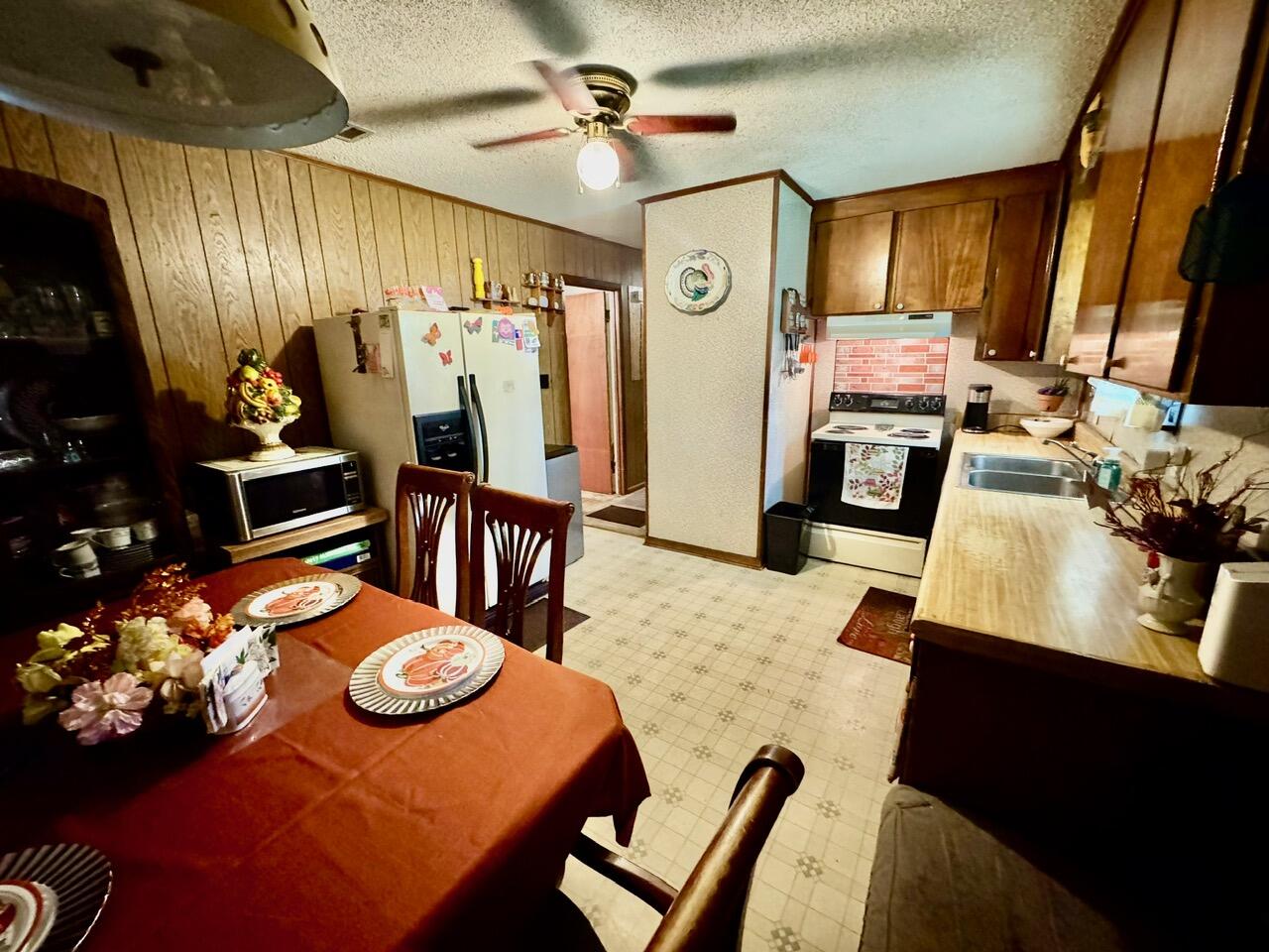 FERDON HEIGHTS - Residential
