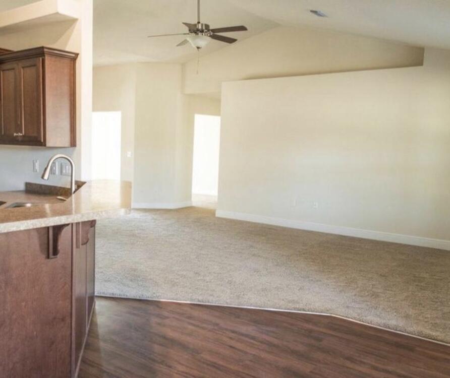 WHISPER CREEK - Residential