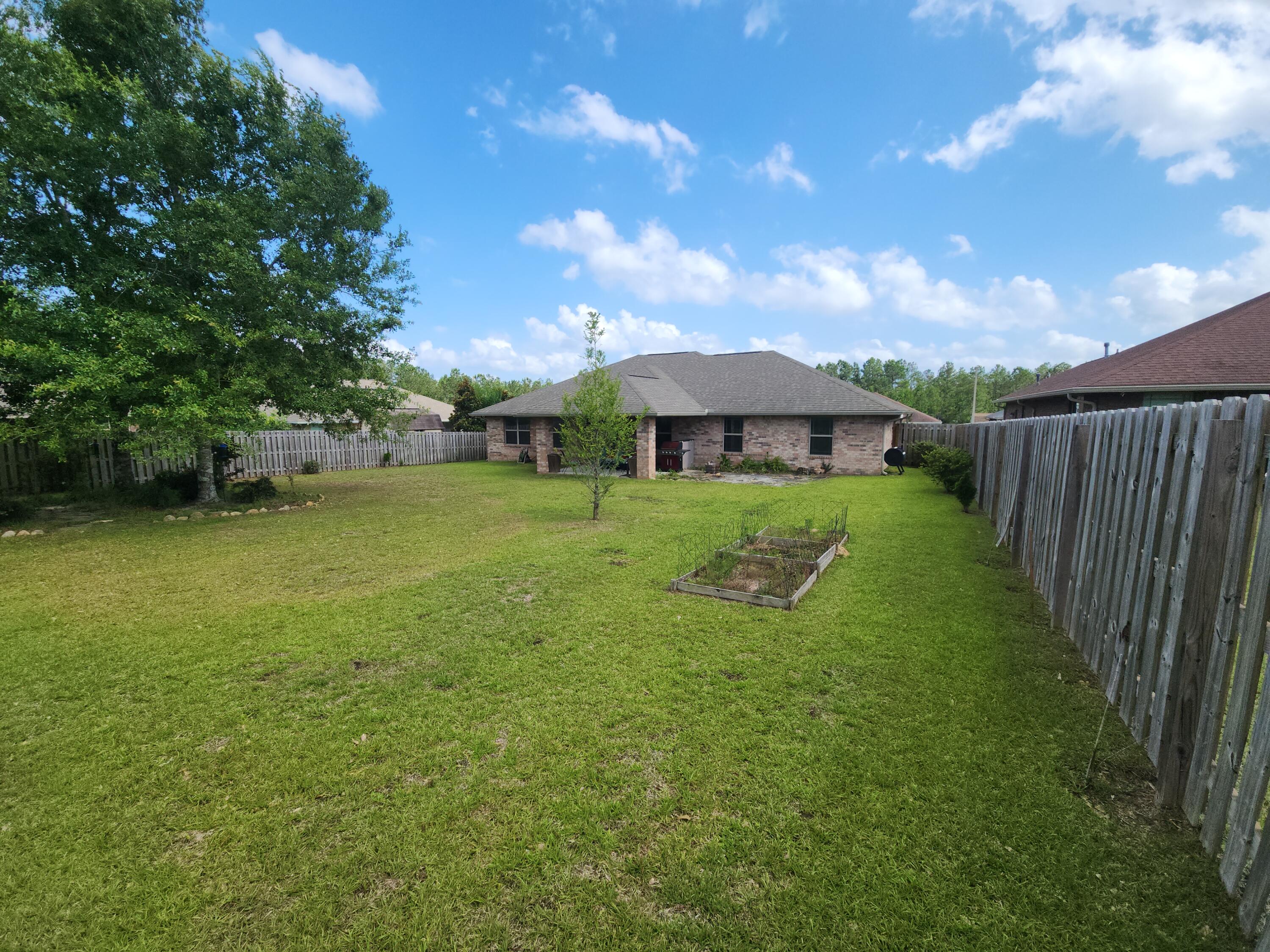 WHISPER CREEK - Residential