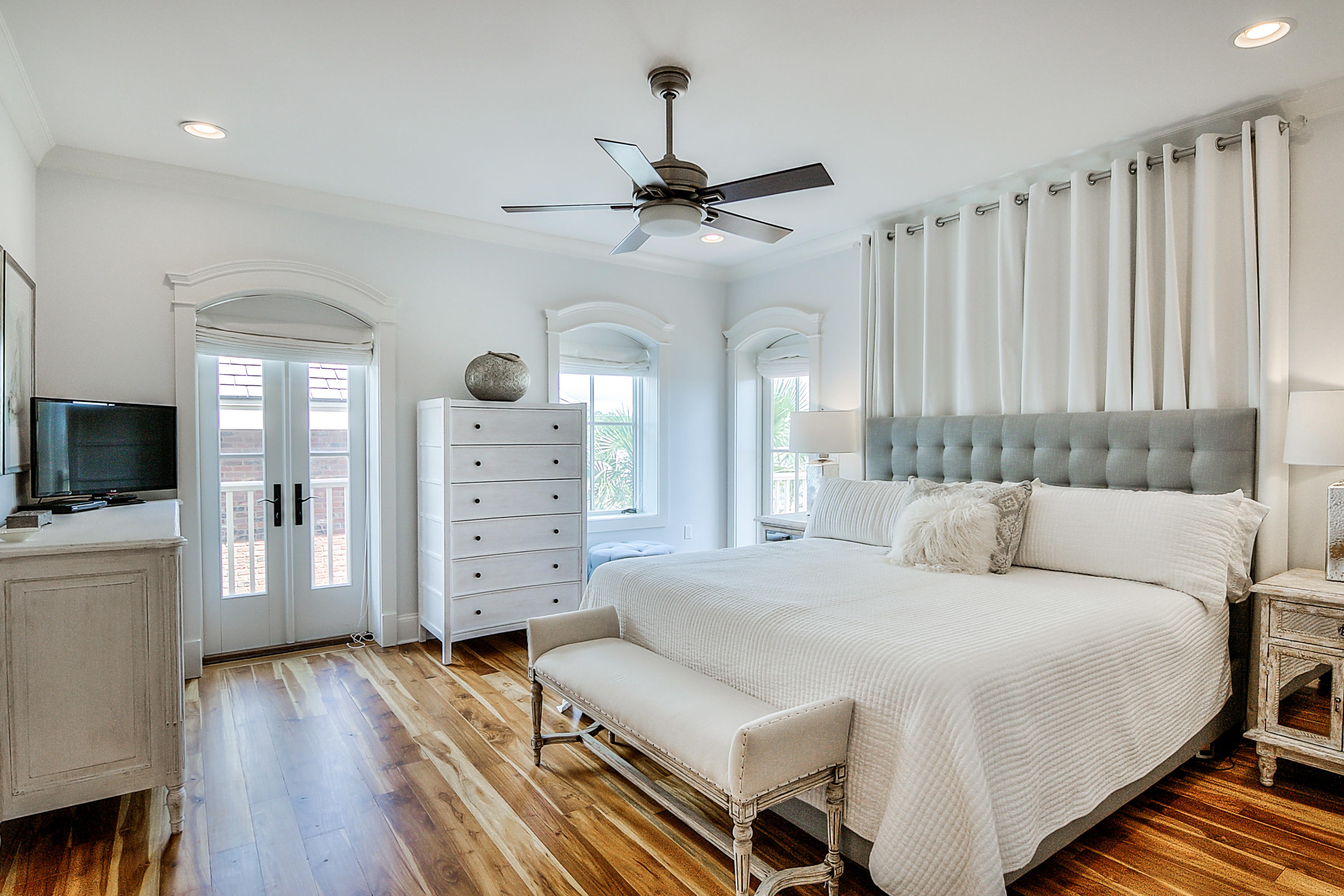 PROMINENCE/LUXURY TOWNHOMES - Residential