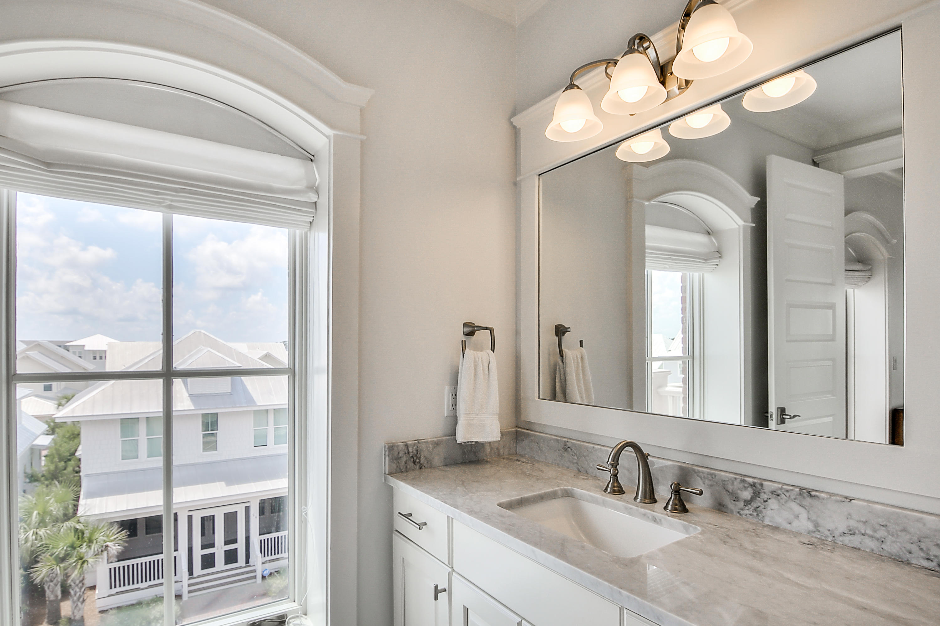 PROMINENCE/LUXURY TOWNHOMES - Residential