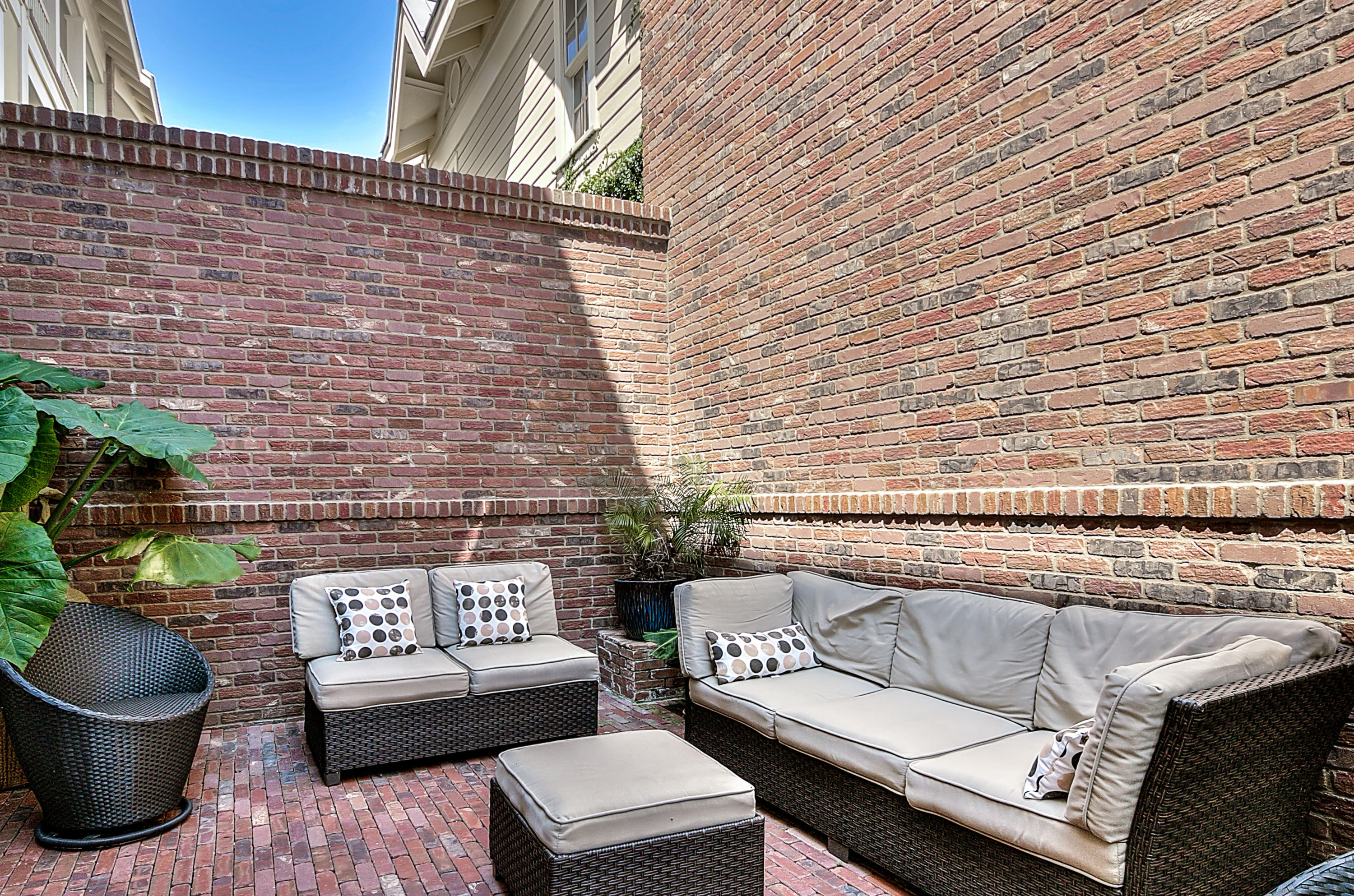 PROMINENCE/LUXURY TOWNHOMES - Residential