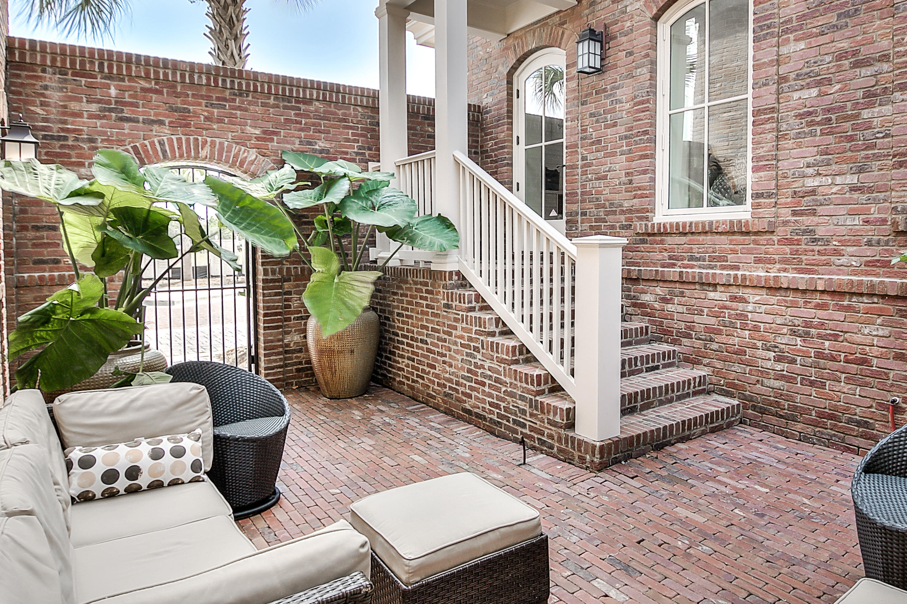 PROMINENCE/LUXURY TOWNHOMES - Residential