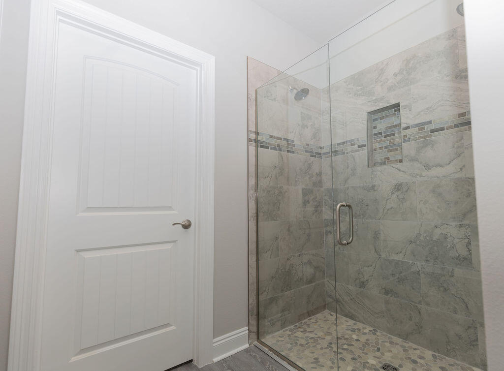 Anderson Lane - Residential